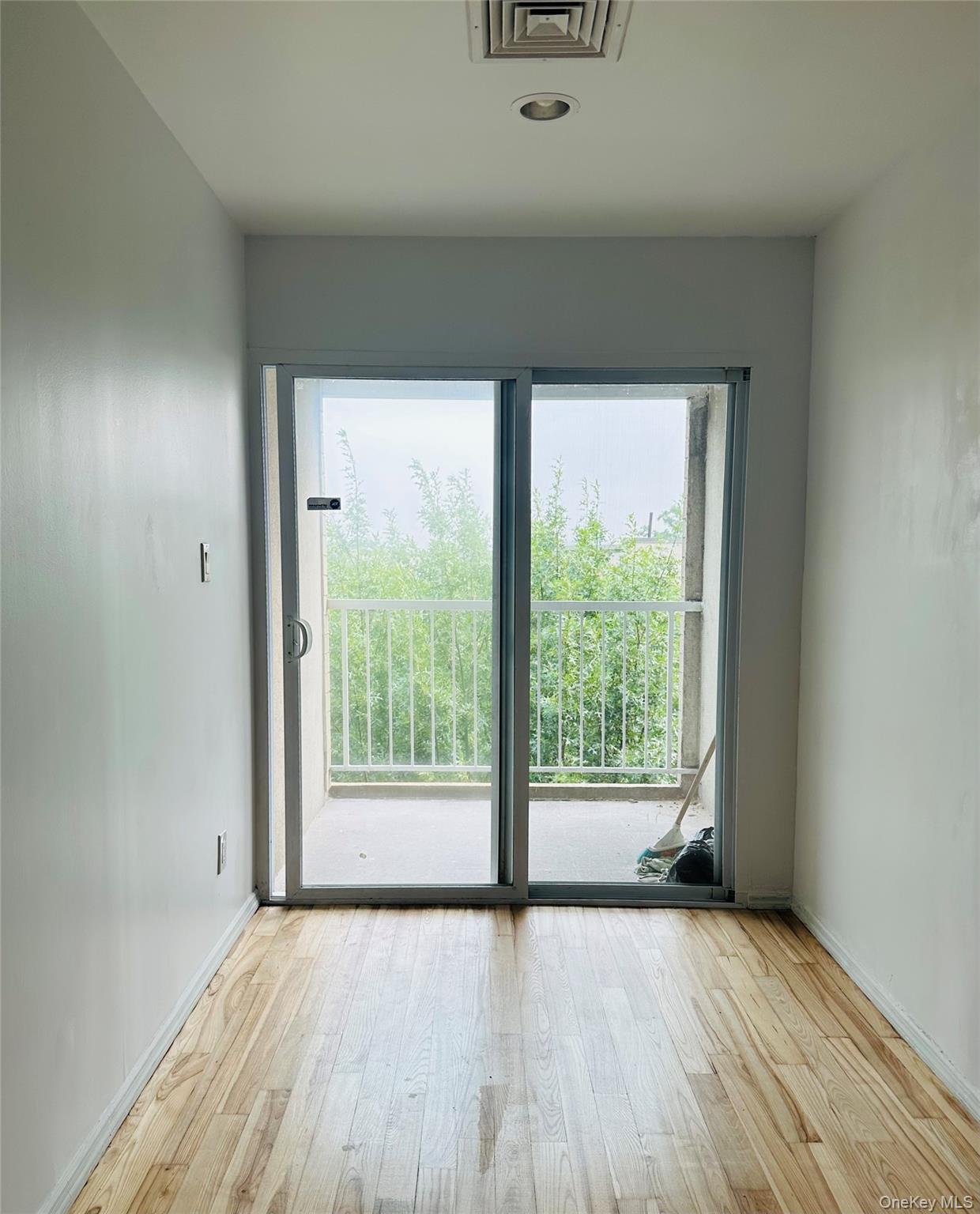 10009 39th Avenue 4e Property Photo 8