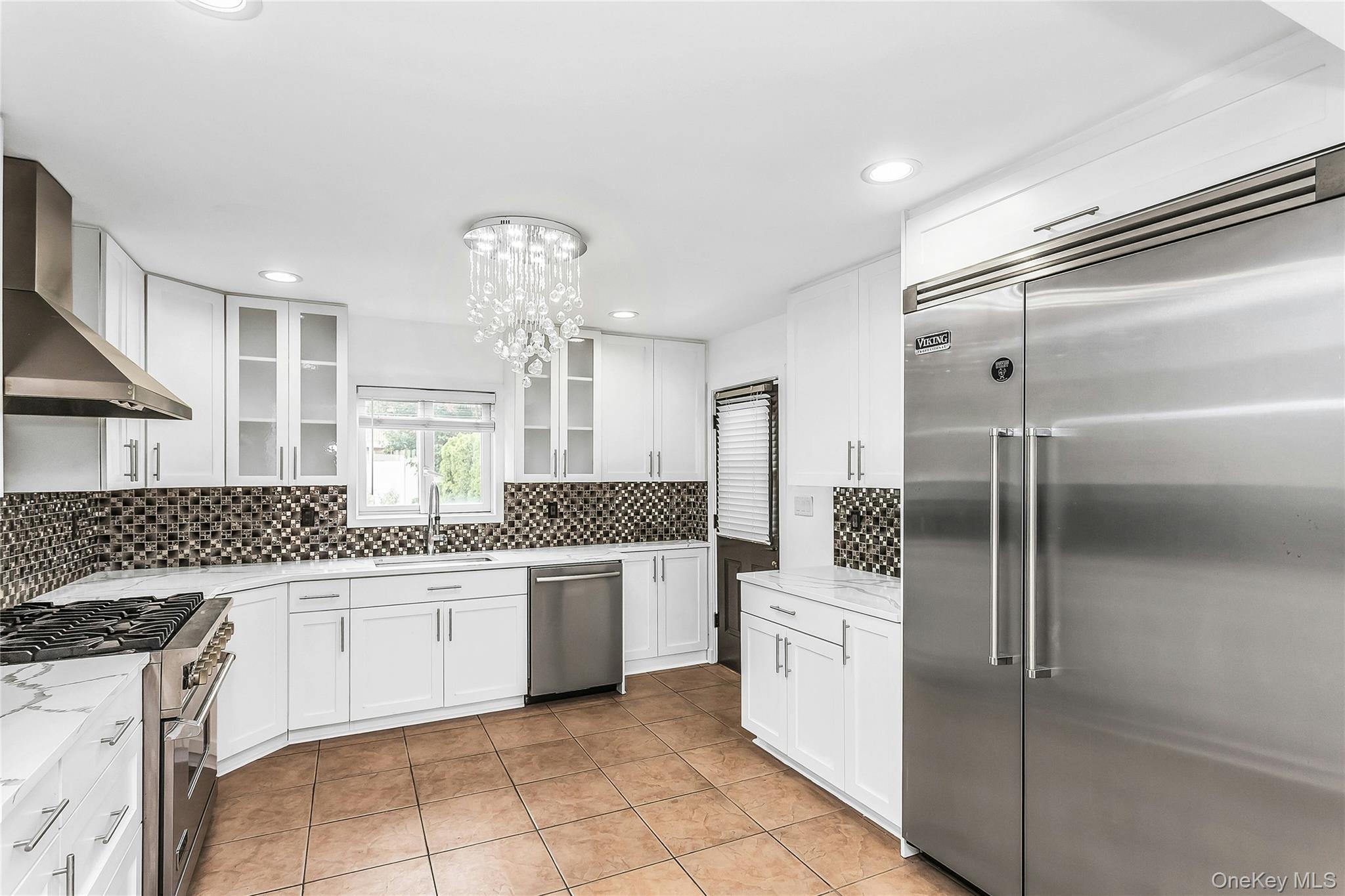 14962 Powells Cove Boulevard Property Photo 7