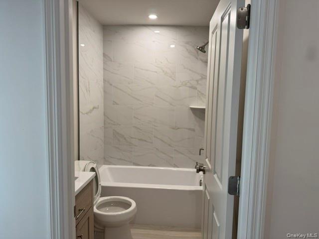 306 S Regent B Property Photo 14