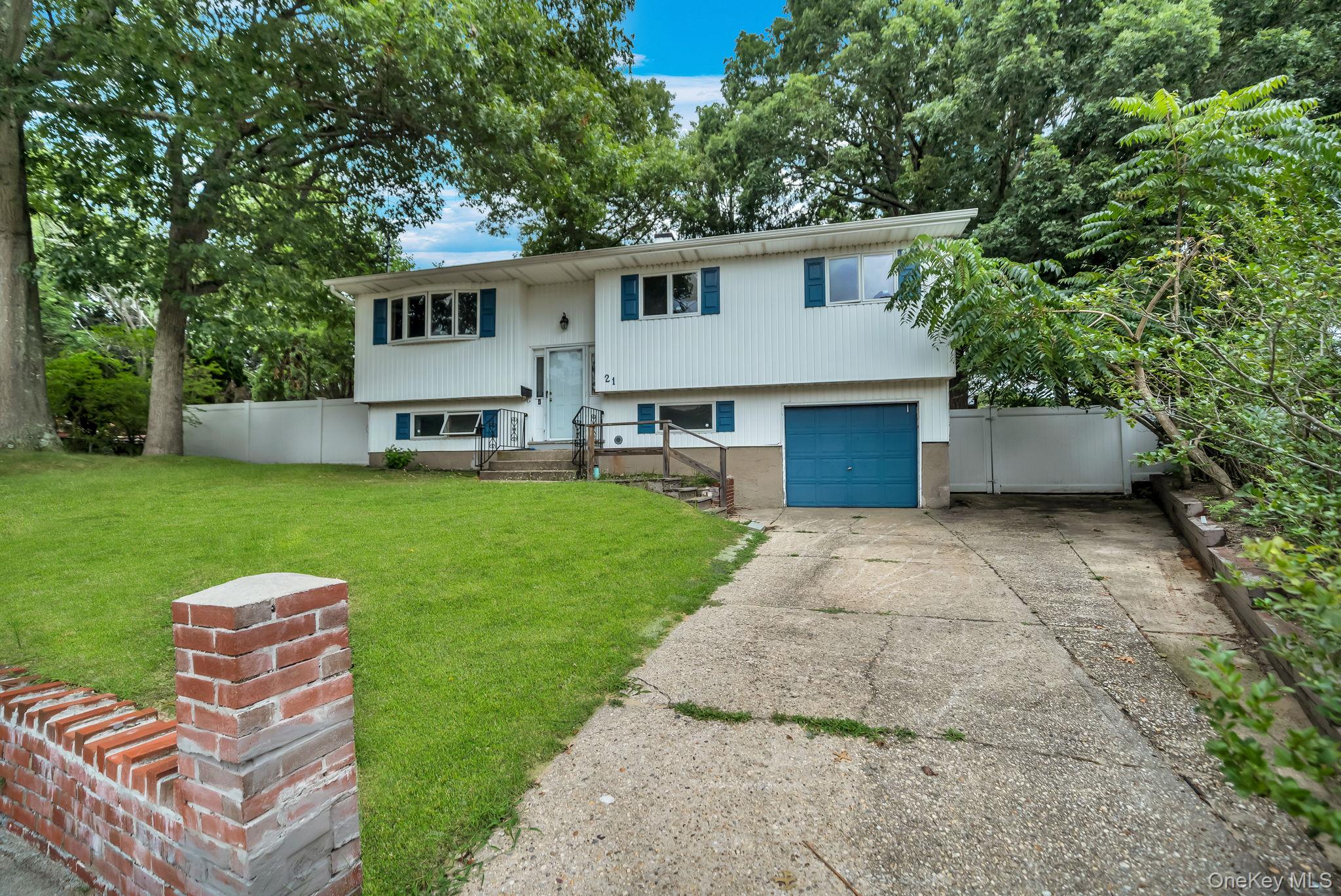 21 University Drive Property Photo 1