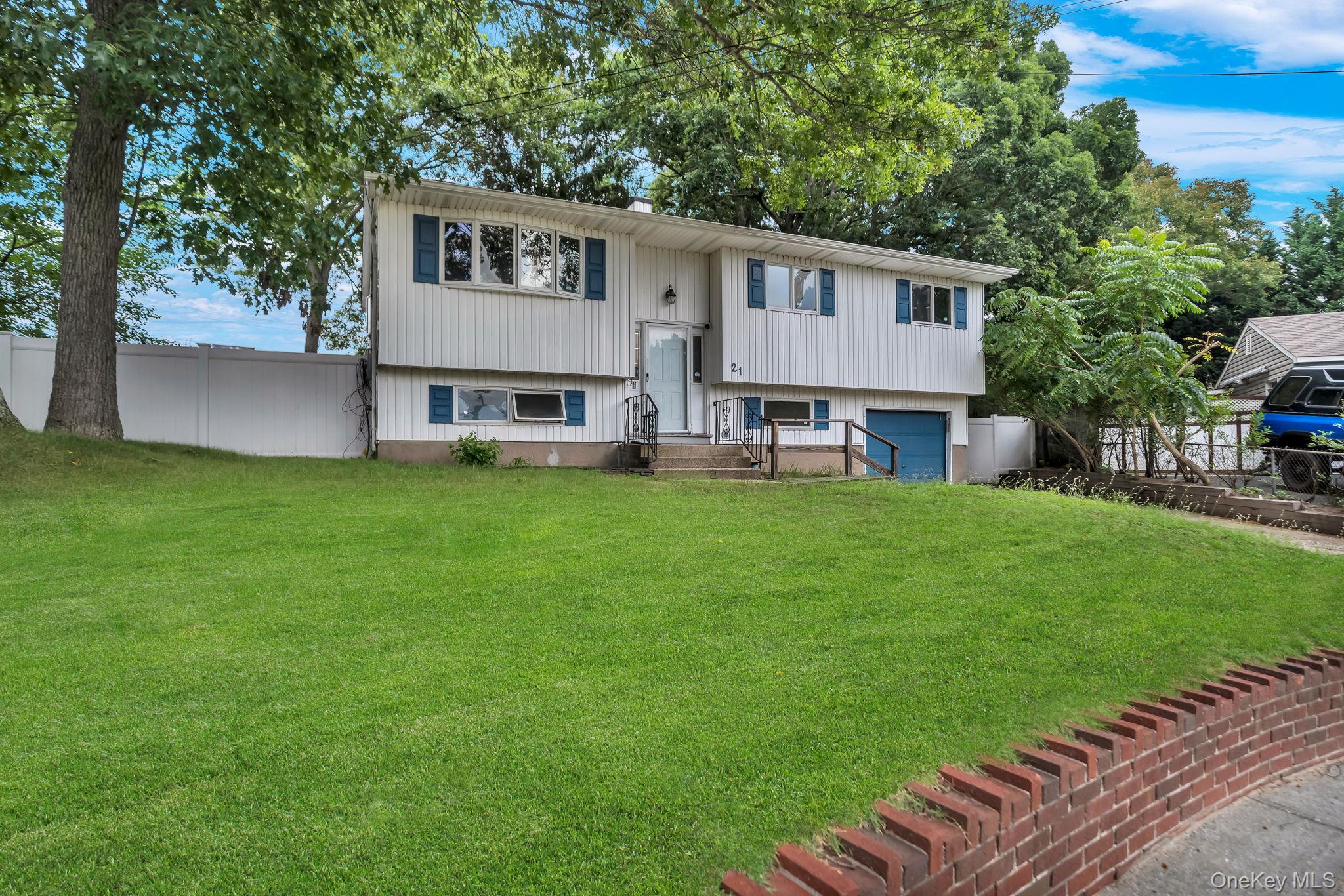21 University Drive Property Photo 2