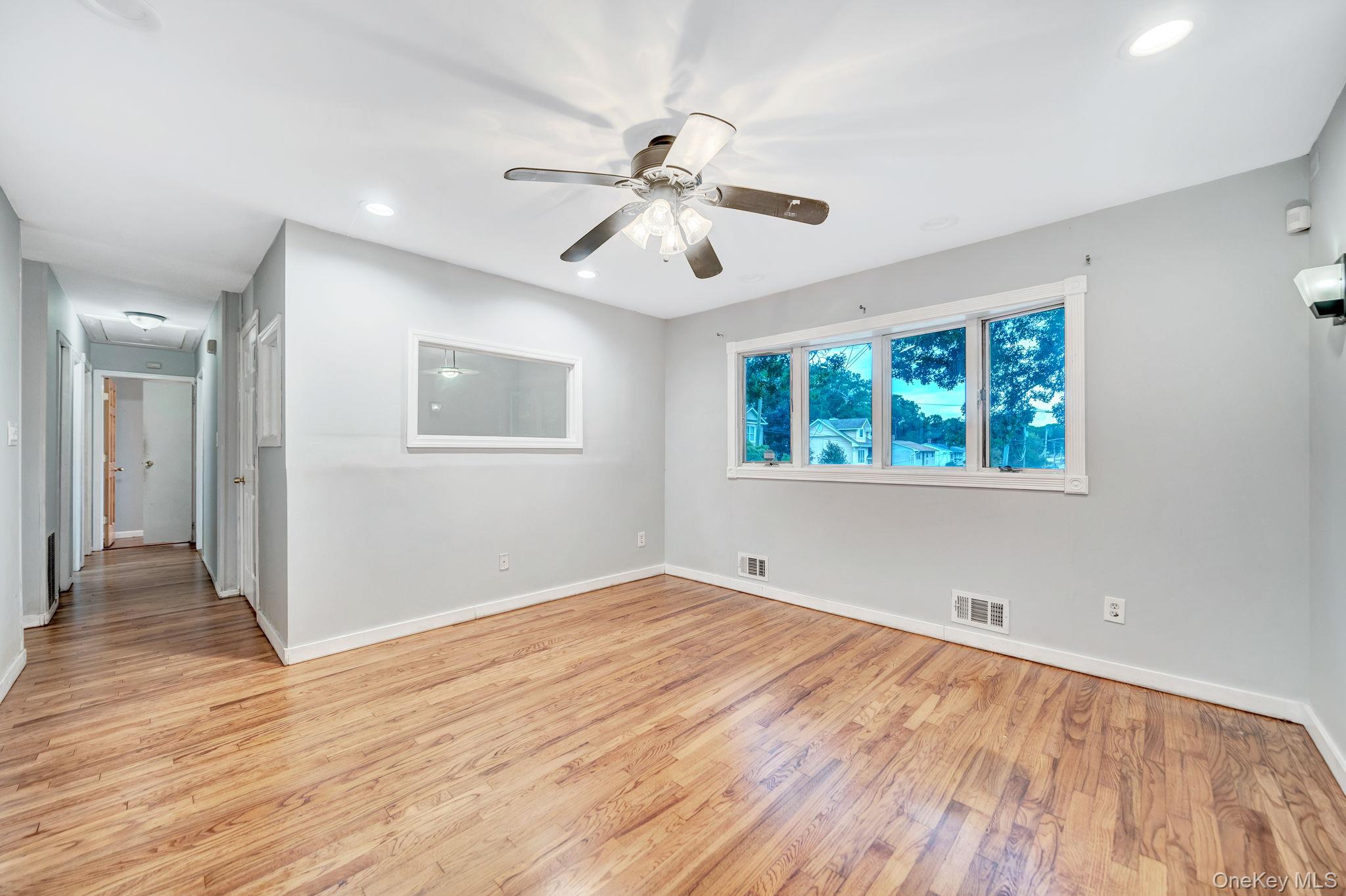21 University Drive Property Photo 16