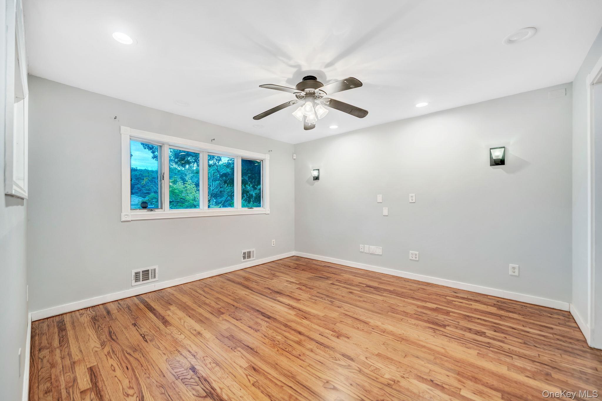 21 University Drive Property Photo 23