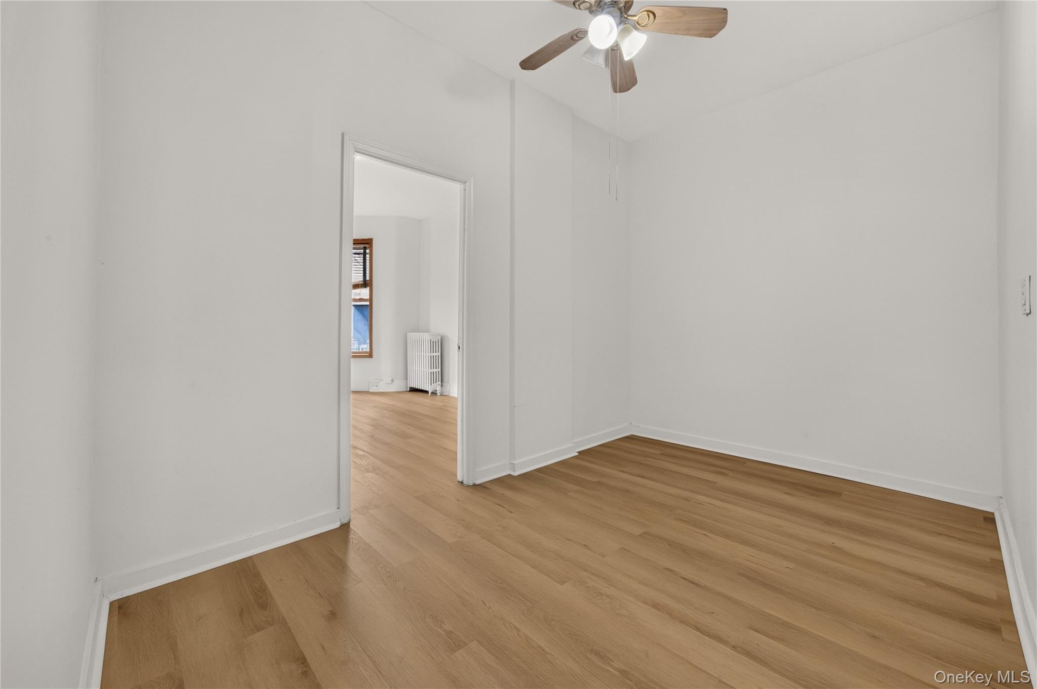 458 Drew Street Property Photo 5