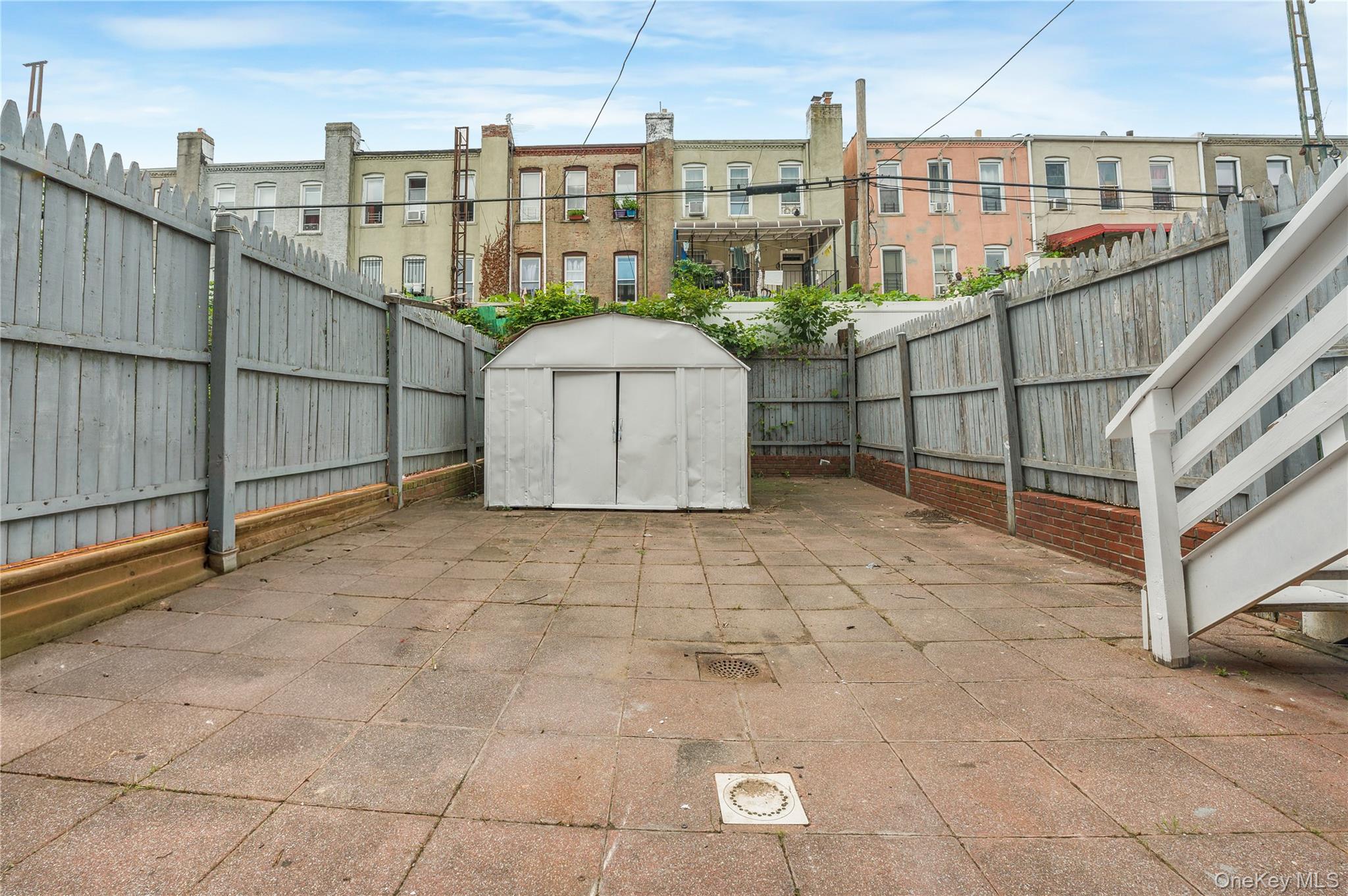 458 Drew Street Property Photo 17