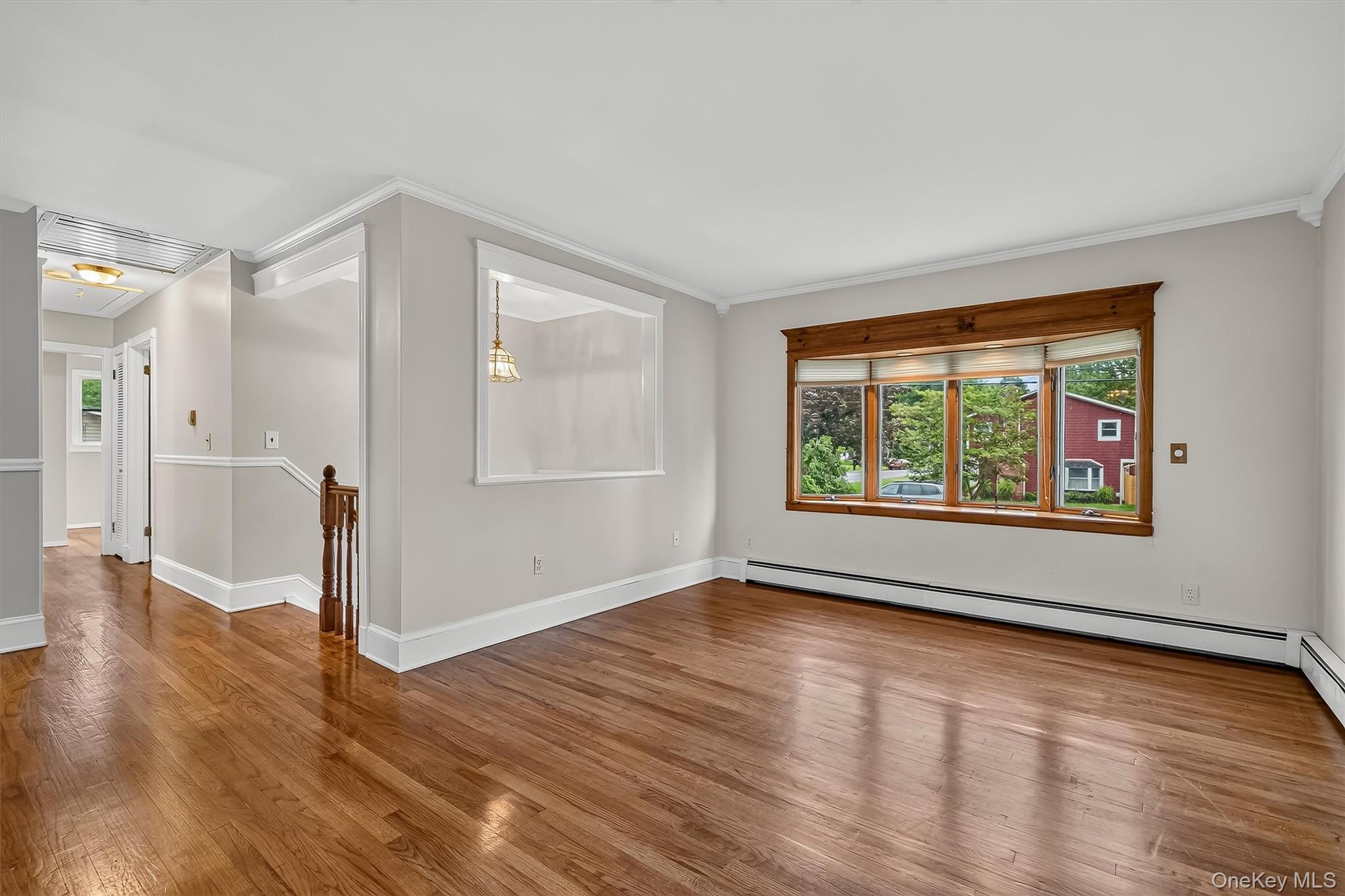 8 Bridle Lane Property Photo 4
