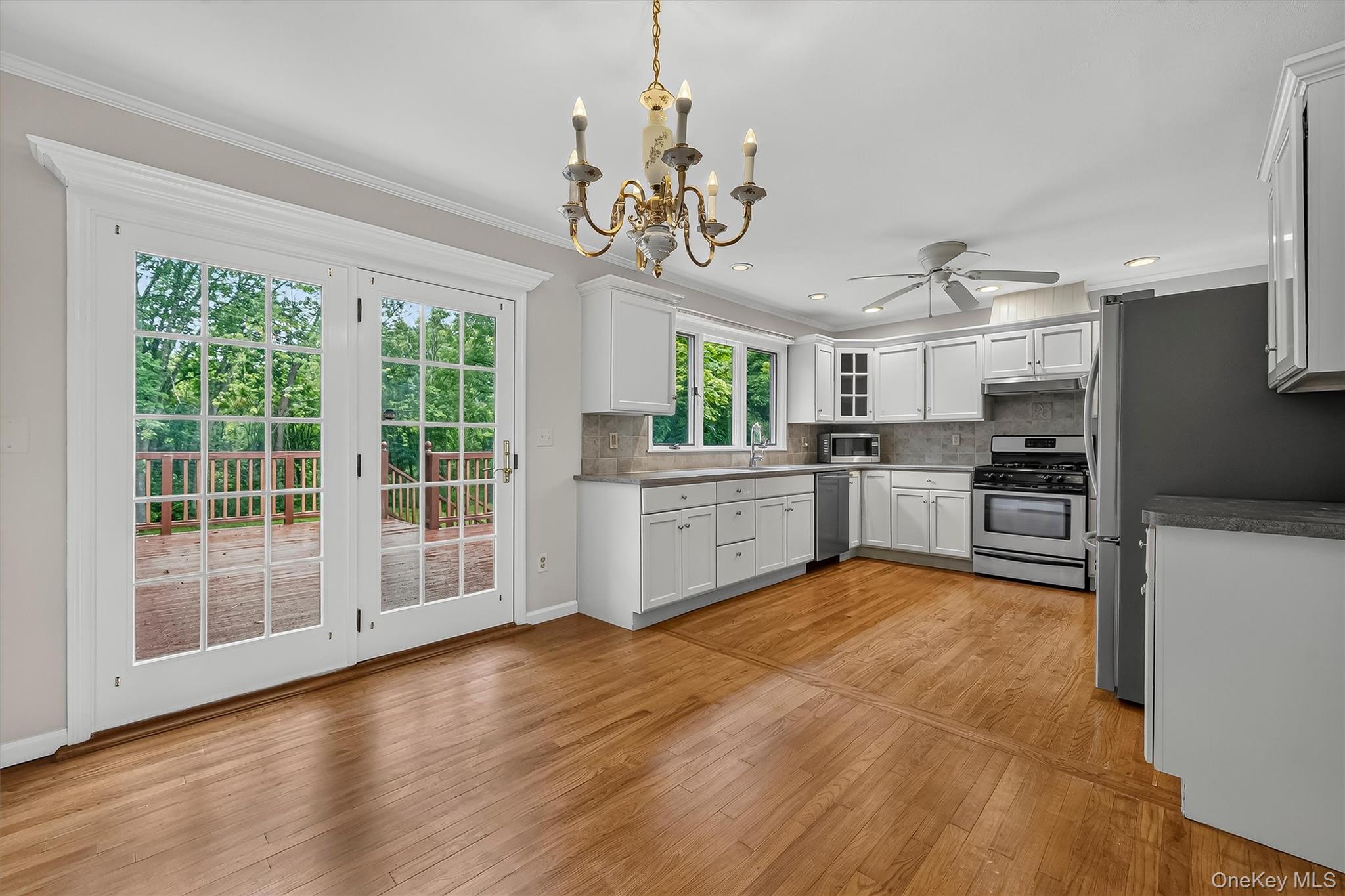 8 Bridle Lane Property Photo 6