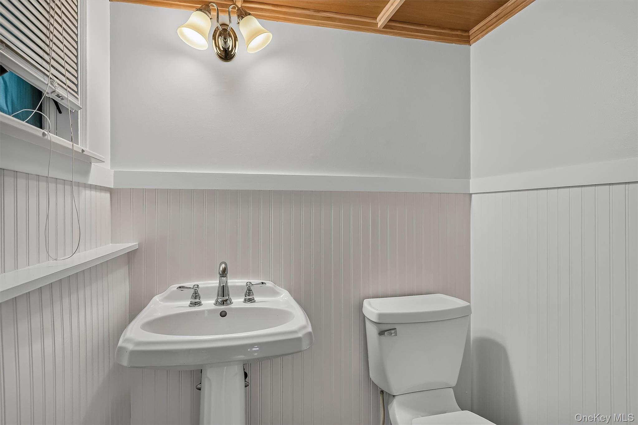 8 Bridle Lane Property Photo 32