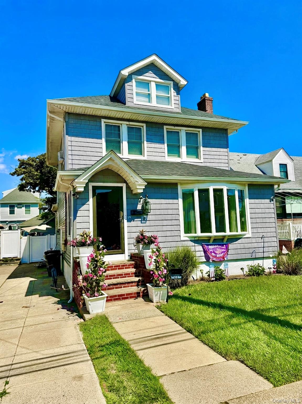 524 Beach 133rd Street Property Photo 1
