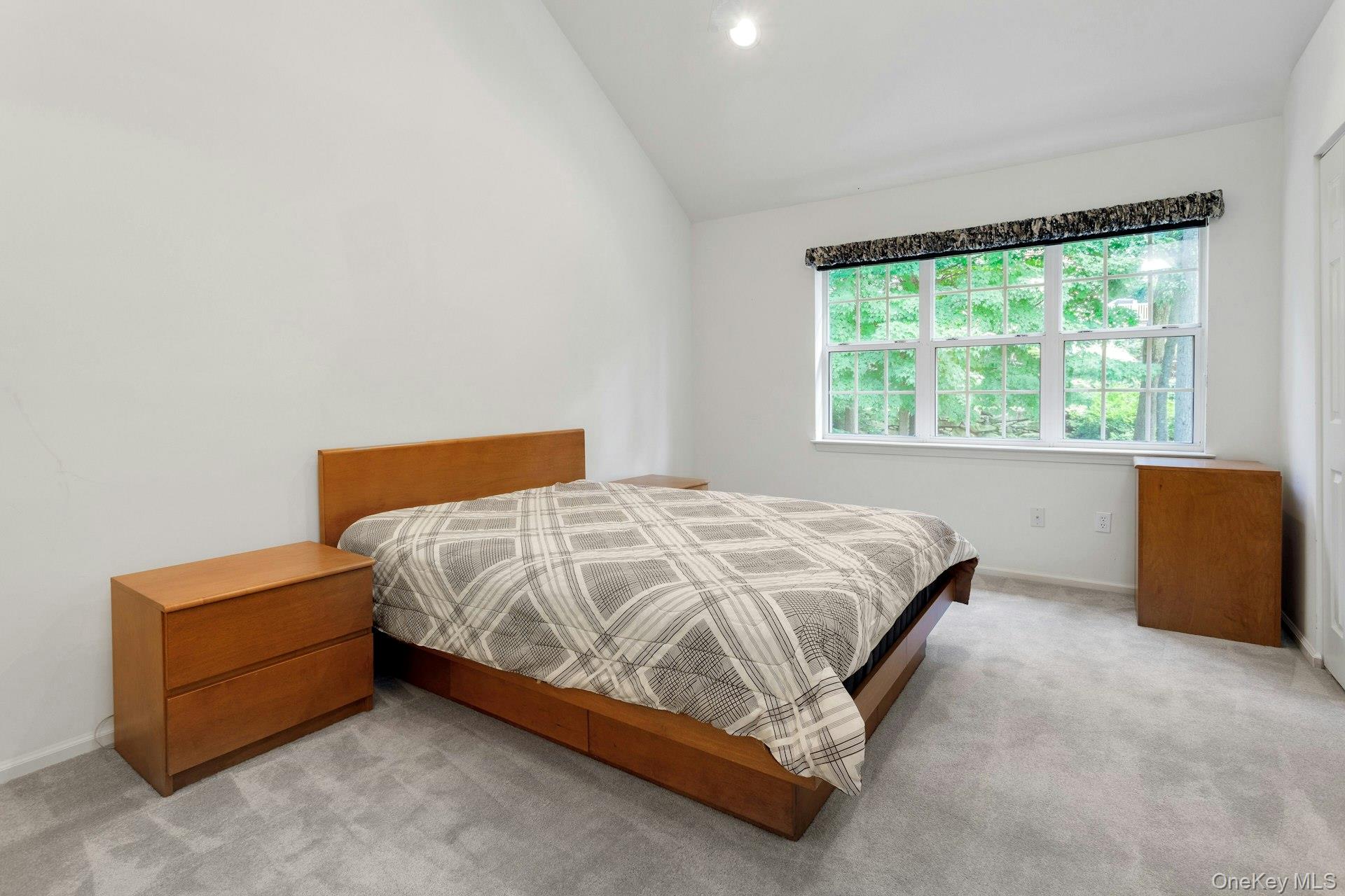 19 Pondview Lane 19 Property Photo 15