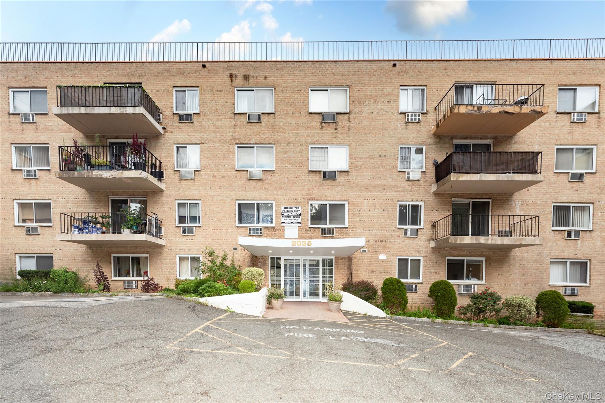 2035 Central Park Avenue Aa4 Property Photo 1