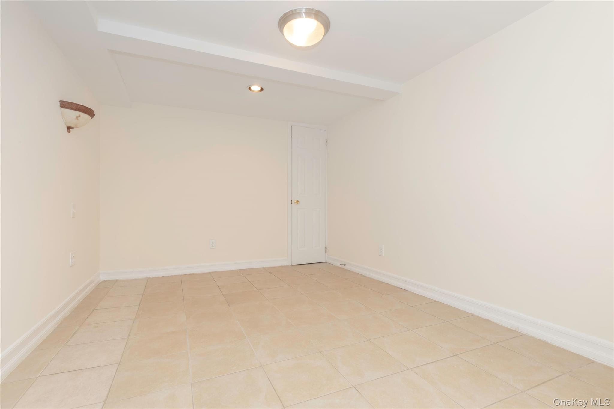 2035 Central Park Avenue Aa4 Property Photo 10