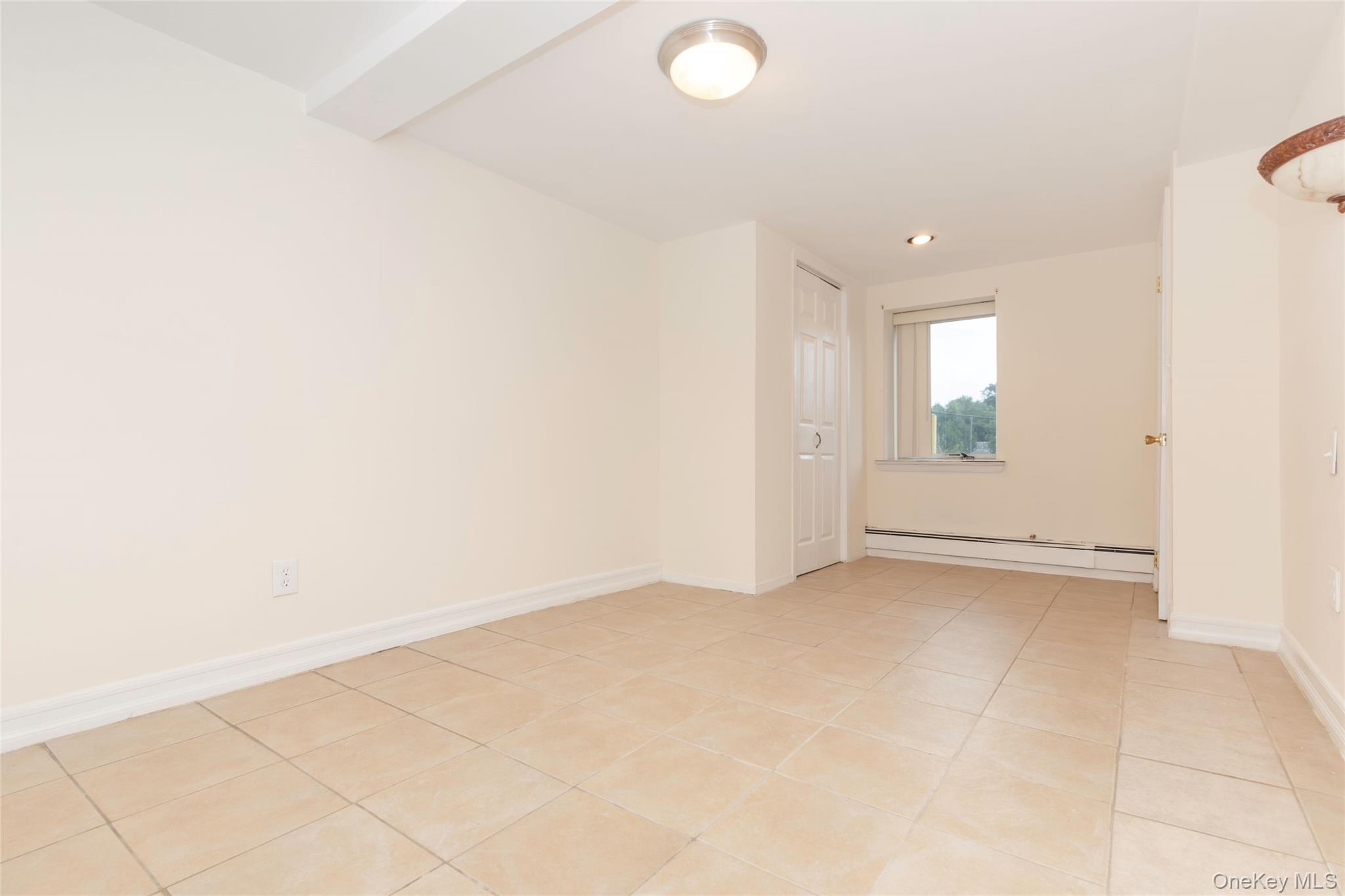 2035 Central Park Avenue Aa4 Property Photo 11
