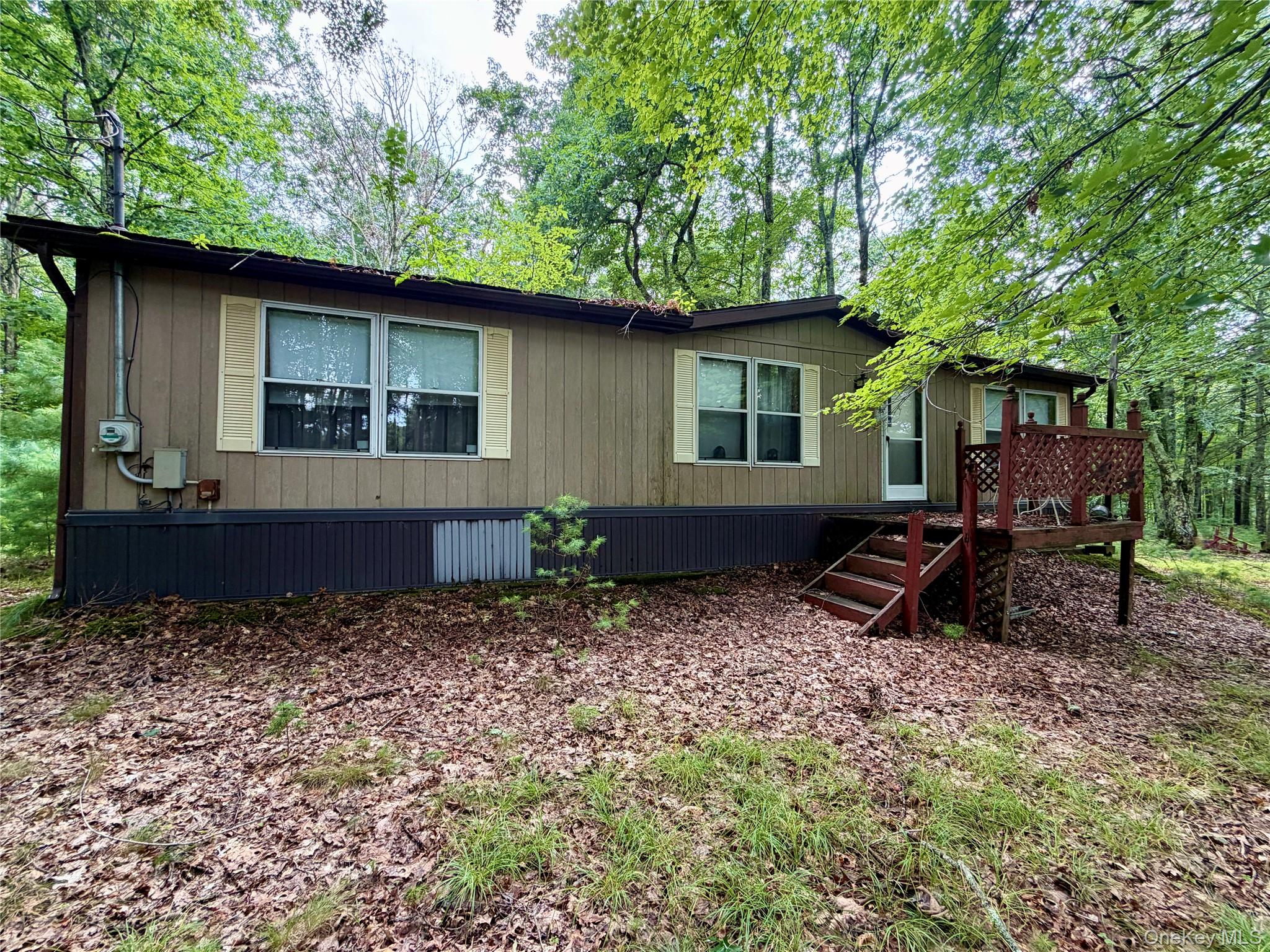 21 Huron Trail Property Photo 1