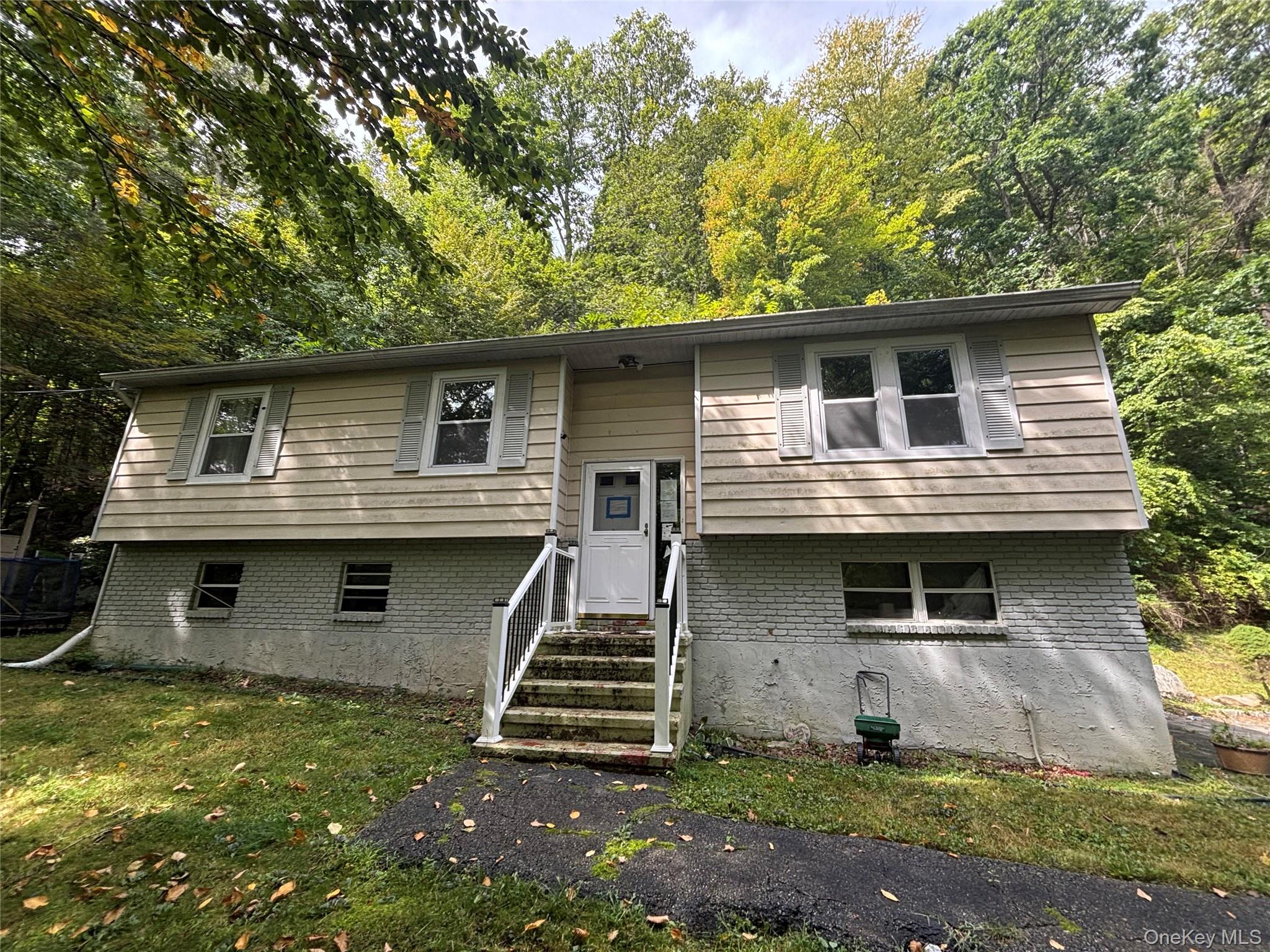 205 Canopus Hollow Road Property Photo 1