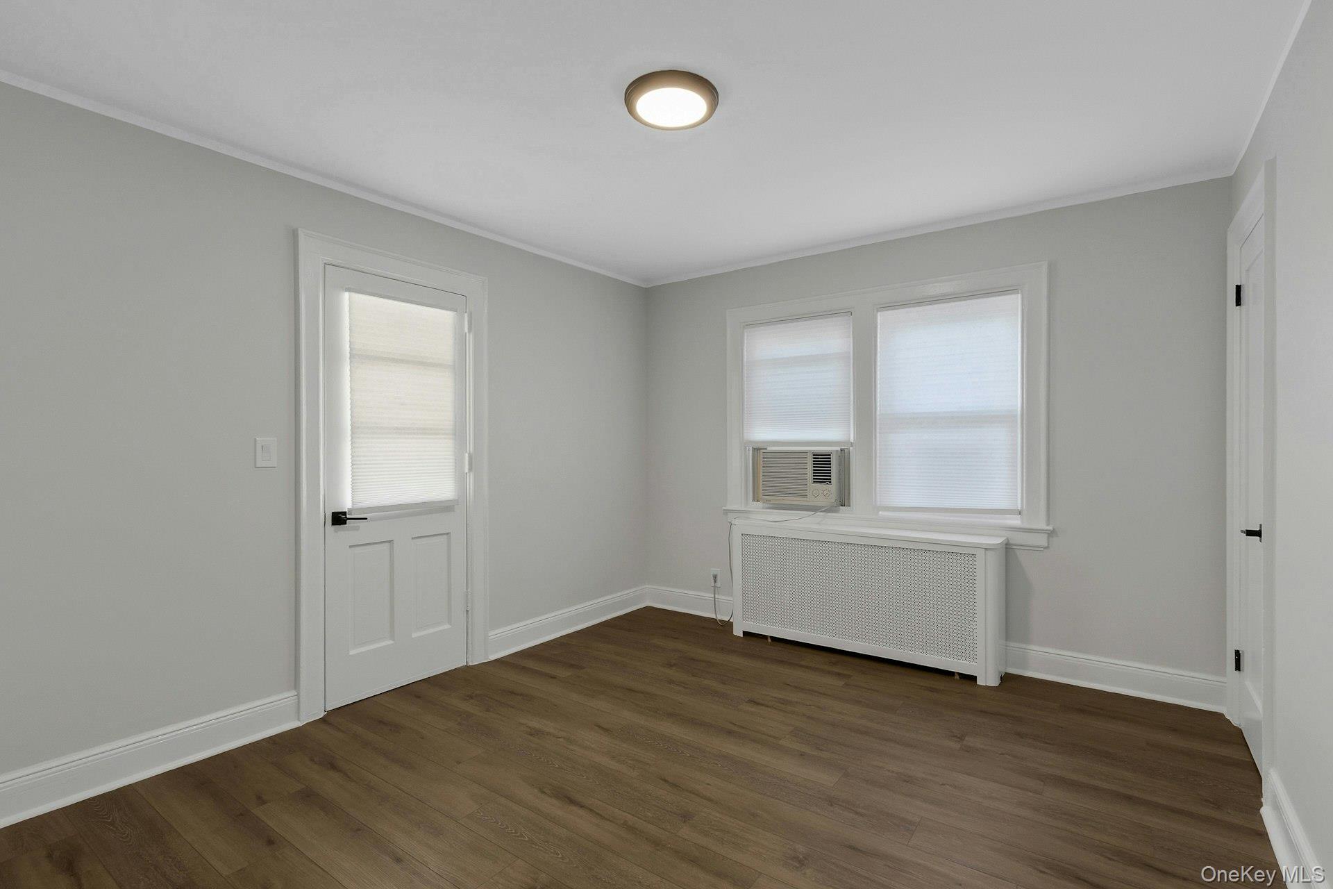 64 Lyons Road 2 / 2nd Floor Property Photo 15