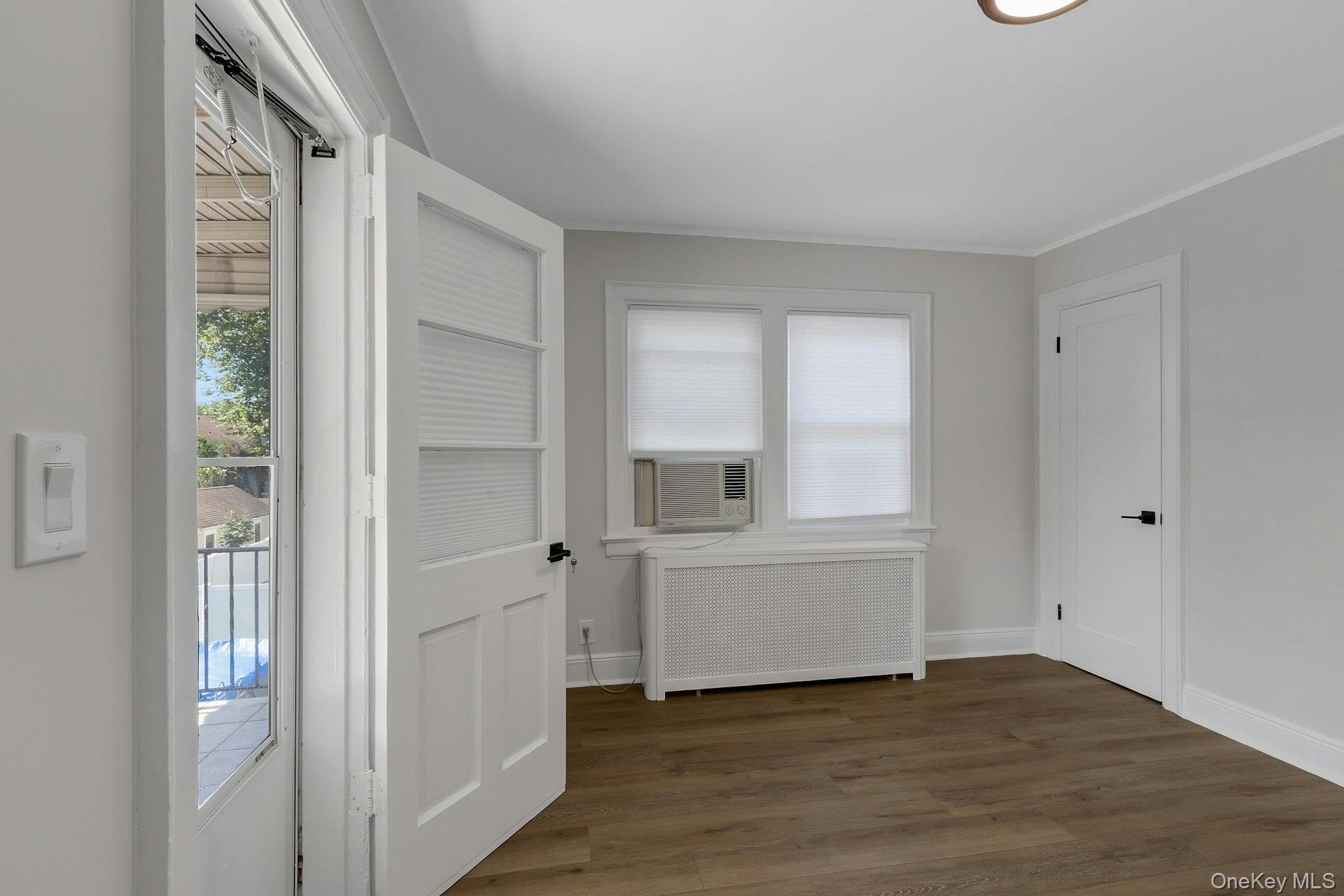 64 Lyons Road 2 / 2nd Floor Property Photo 17
