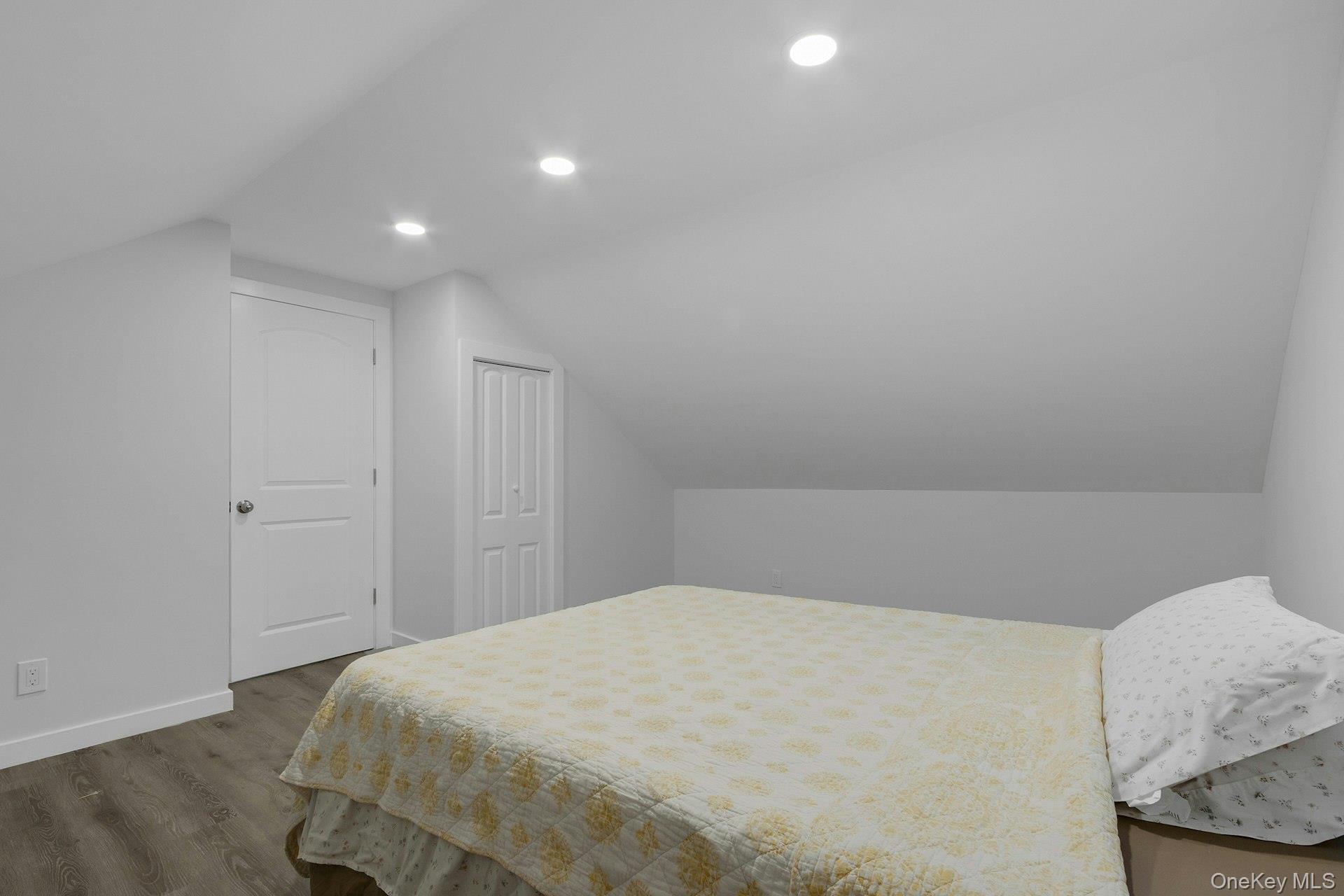 64 Lyons Road 2 / 2nd Floor Property Photo 28