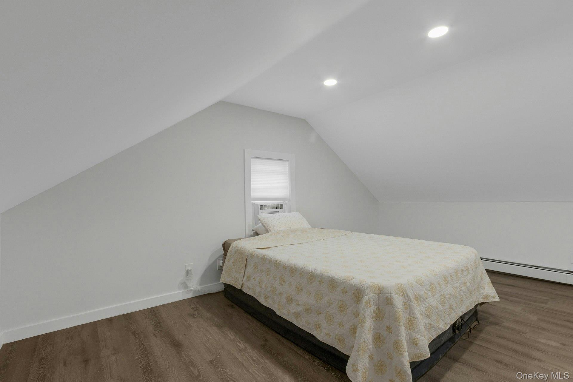 64 Lyons Road 2 / 2nd Floor Property Photo 29