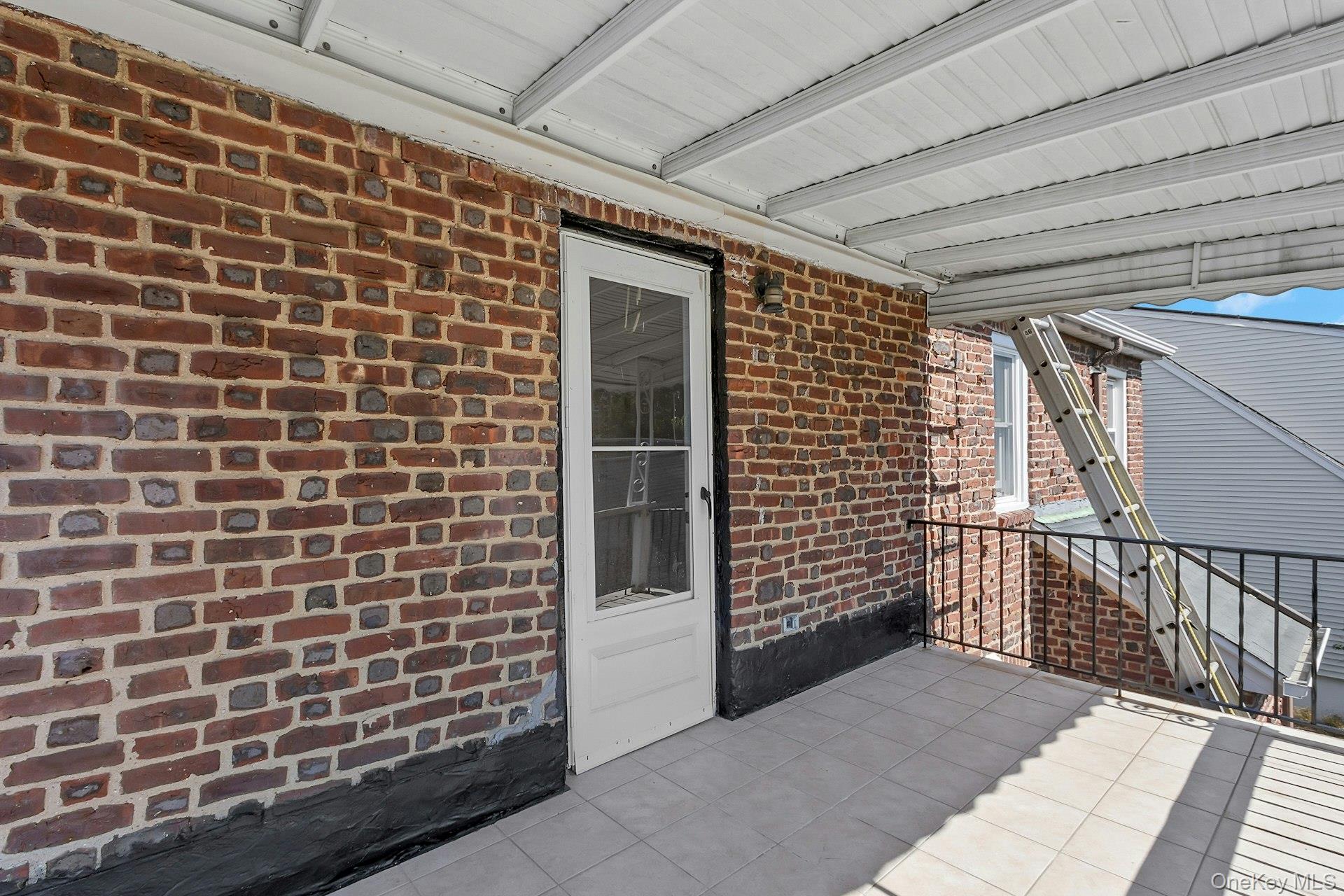 64 Lyons Road 2 / 2nd Floor Property Photo 38