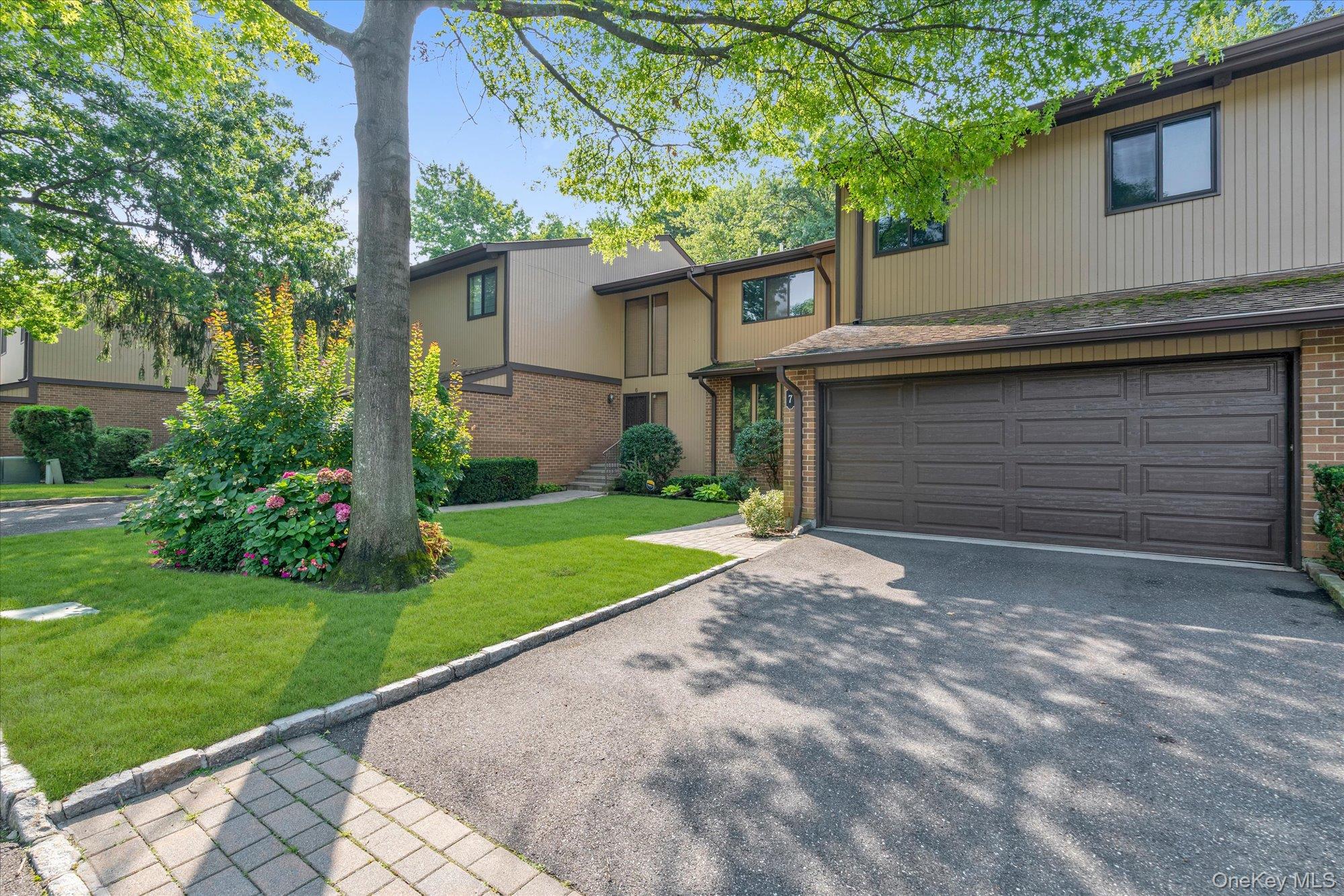 7 Wimbledon Drive Property Photo 2