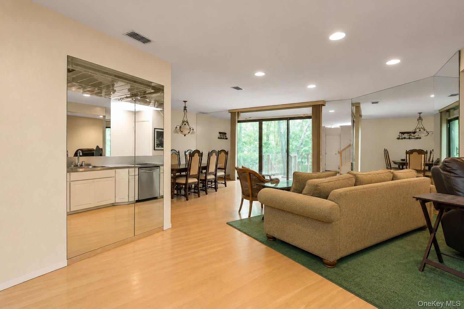 7 Wimbledon Drive Property Photo 4