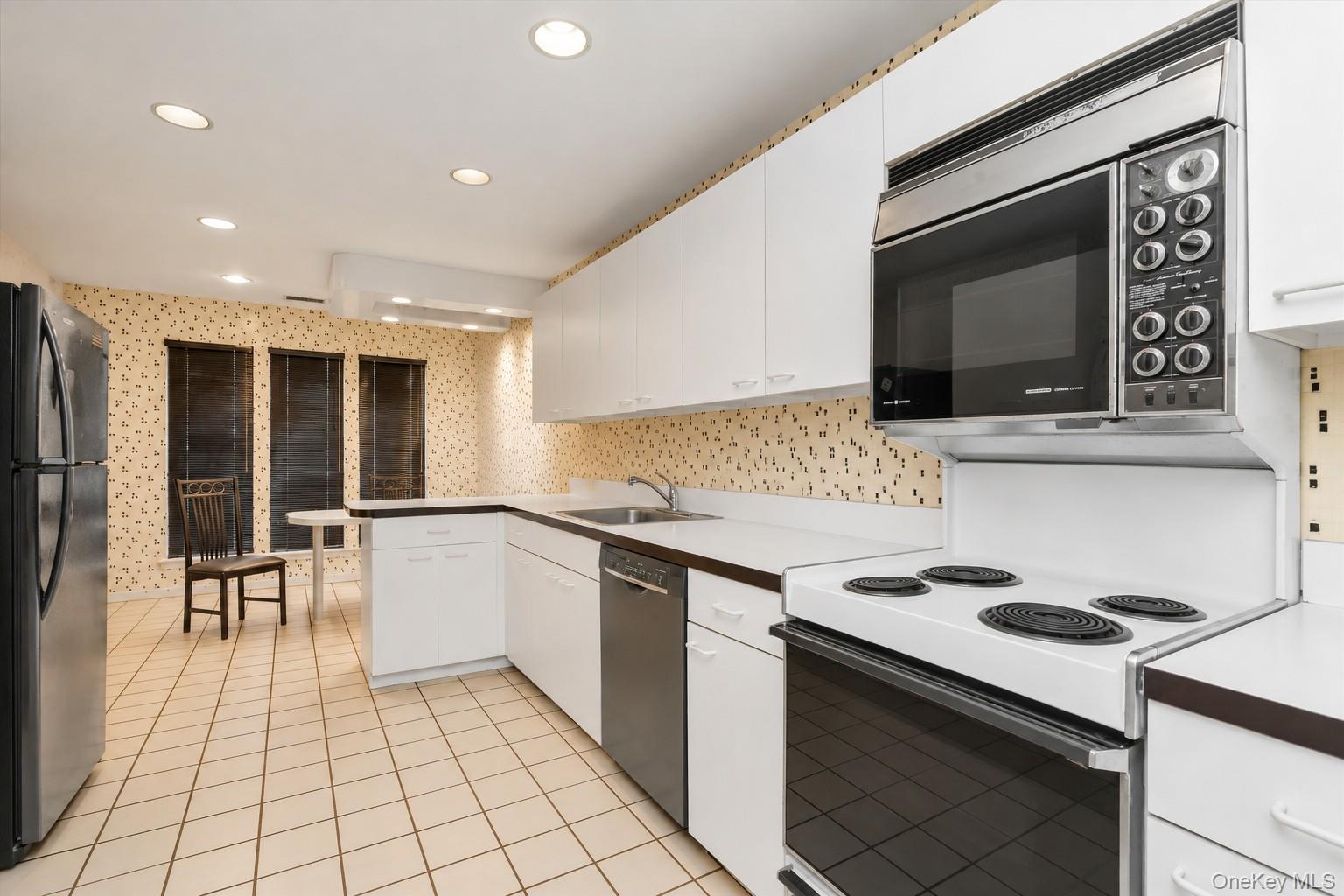7 Wimbledon Drive Property Photo 5