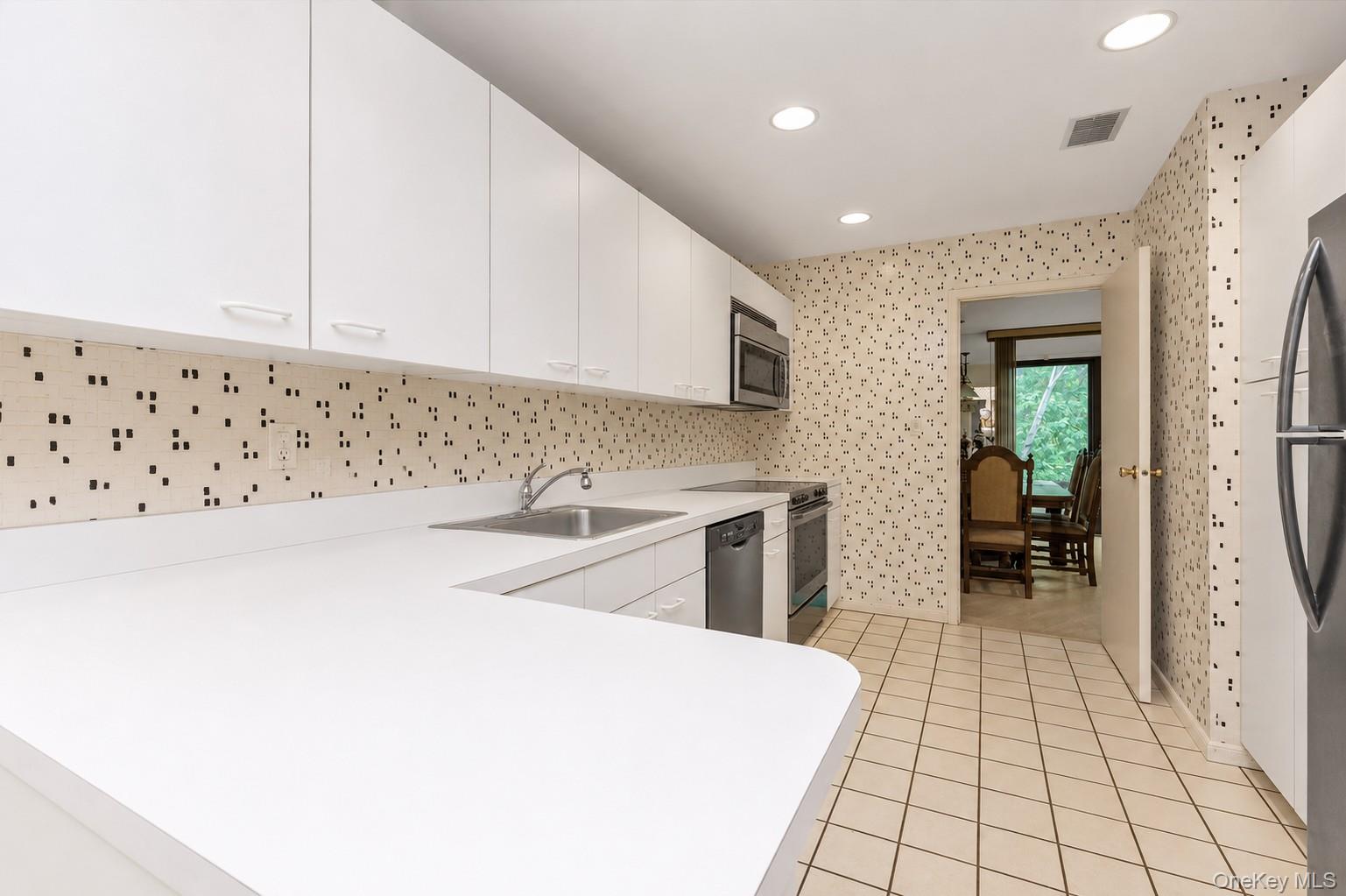 7 Wimbledon Drive Property Photo 7