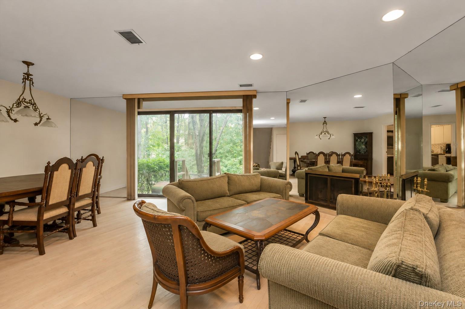 7 Wimbledon Drive Property Photo 11