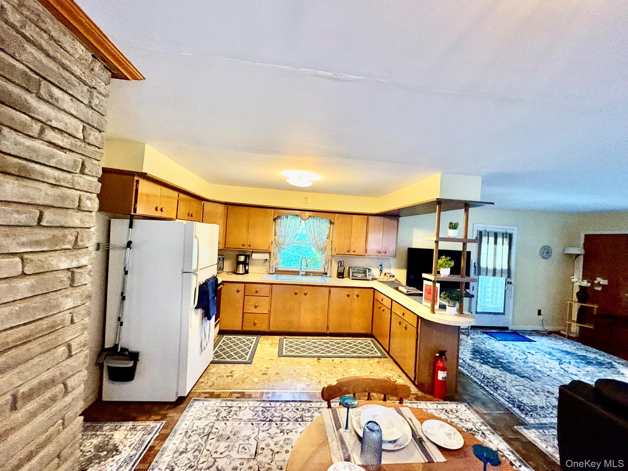 1360 Gulf Road Property Photo 5