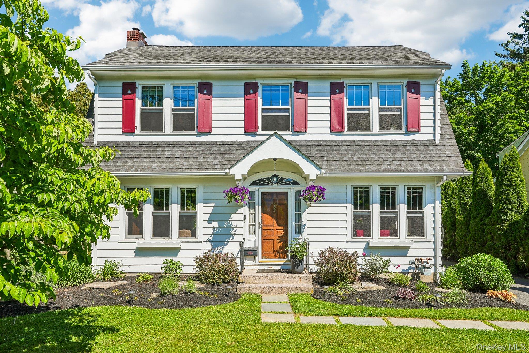 281 Piermont Avenue Property Photo 1