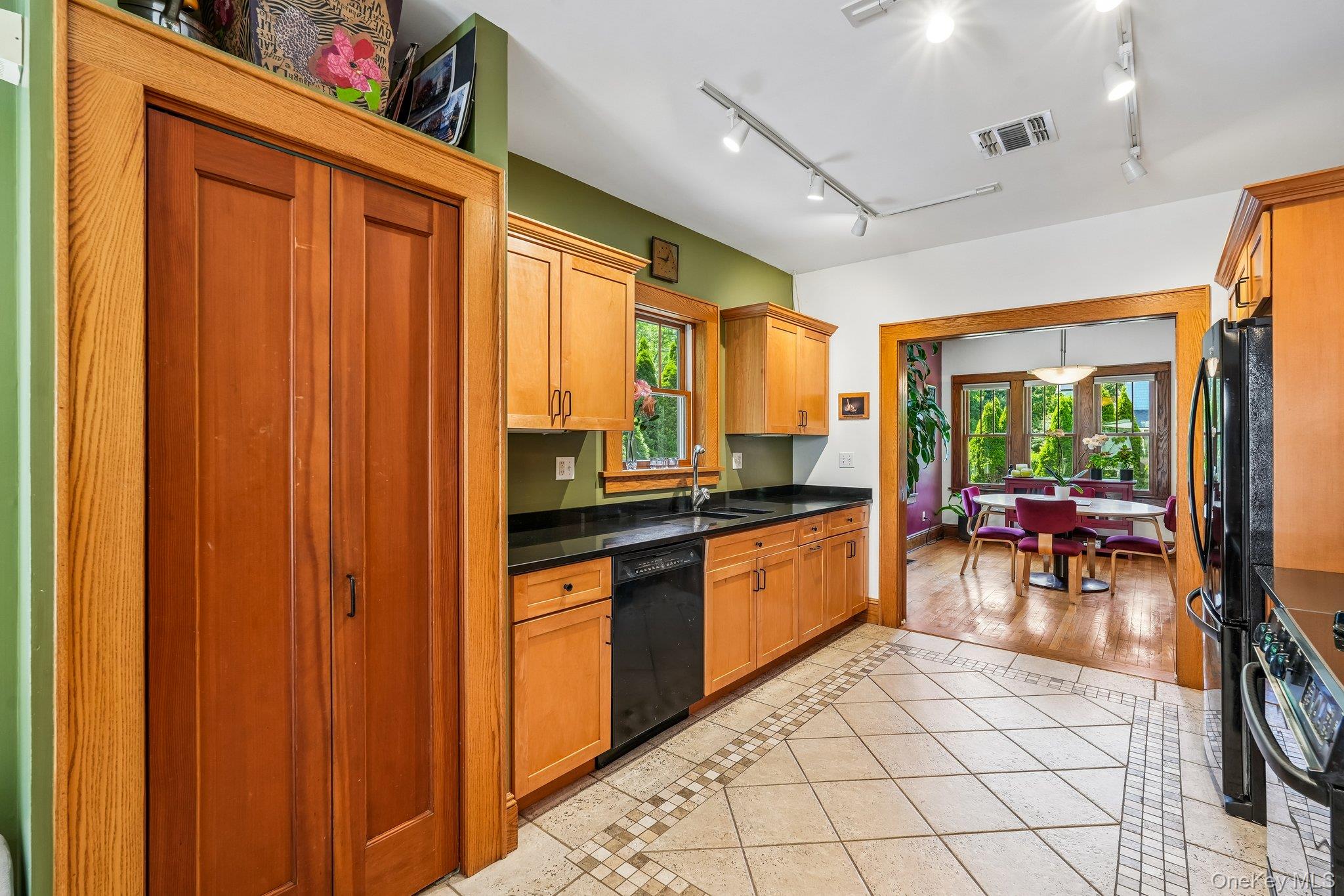 281 Piermont Avenue Property Photo 21