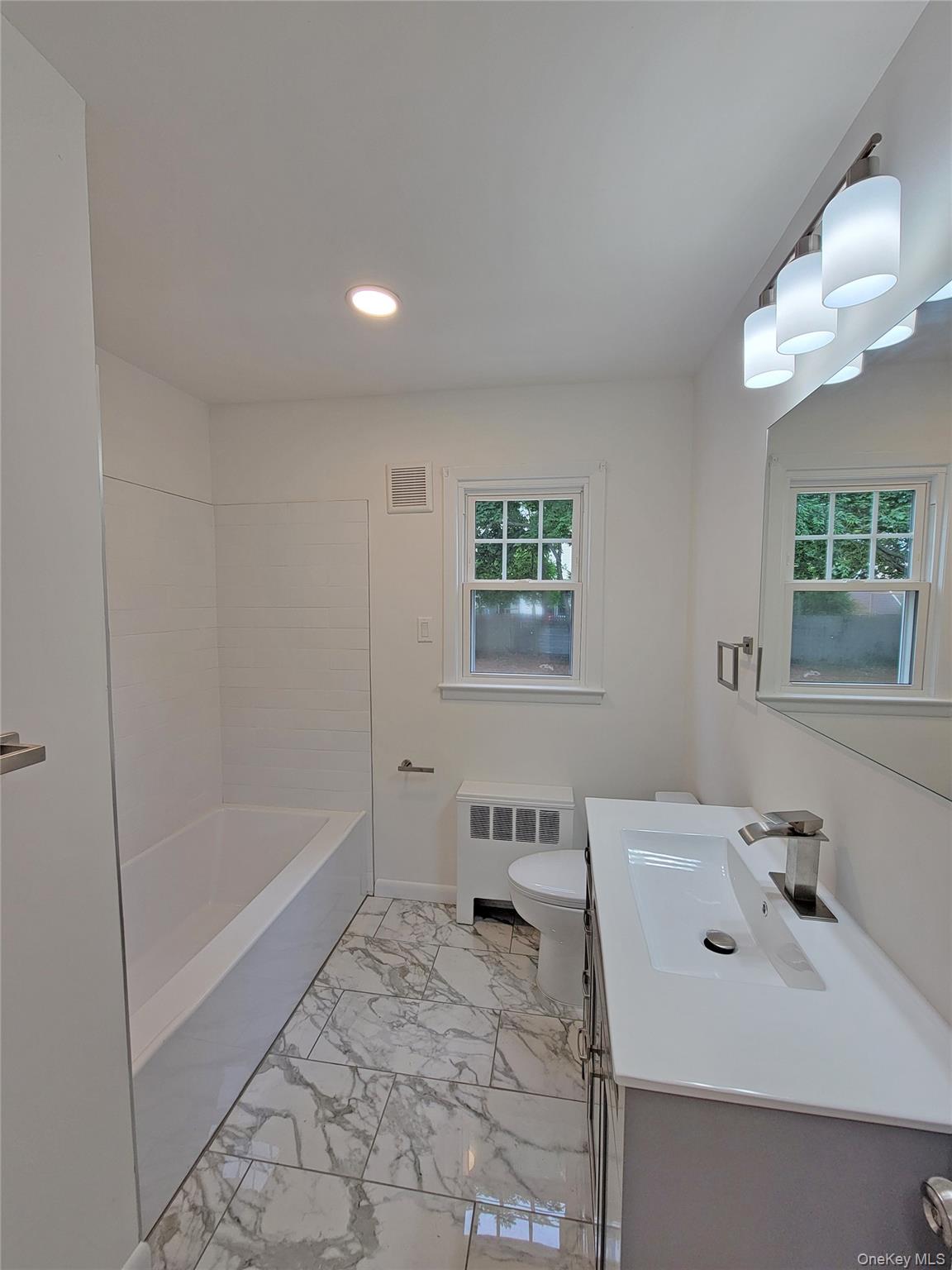 392 3rd Avenue Property Photo 6