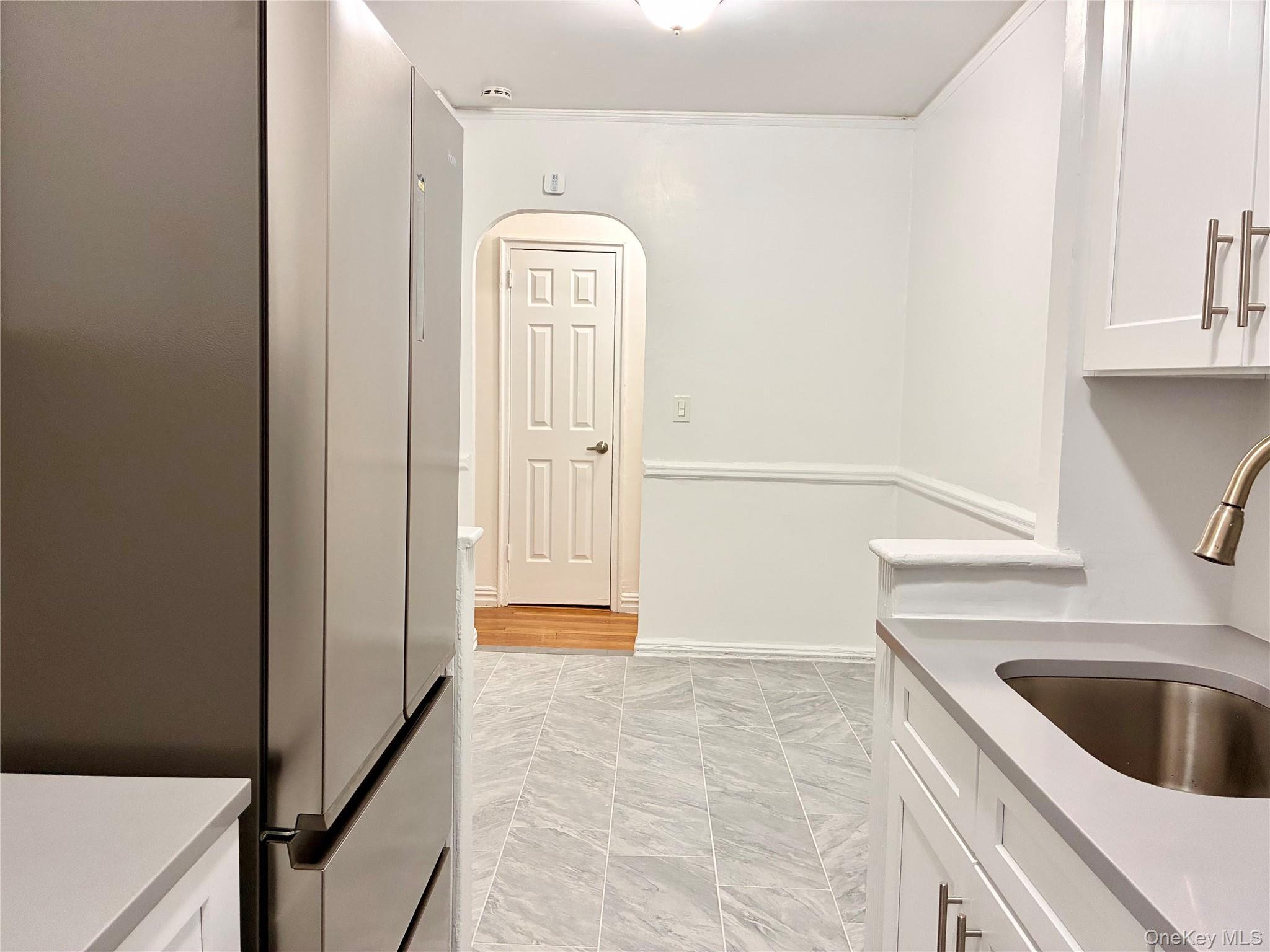 2685 Creston Avenue 1b Property Photo 5
