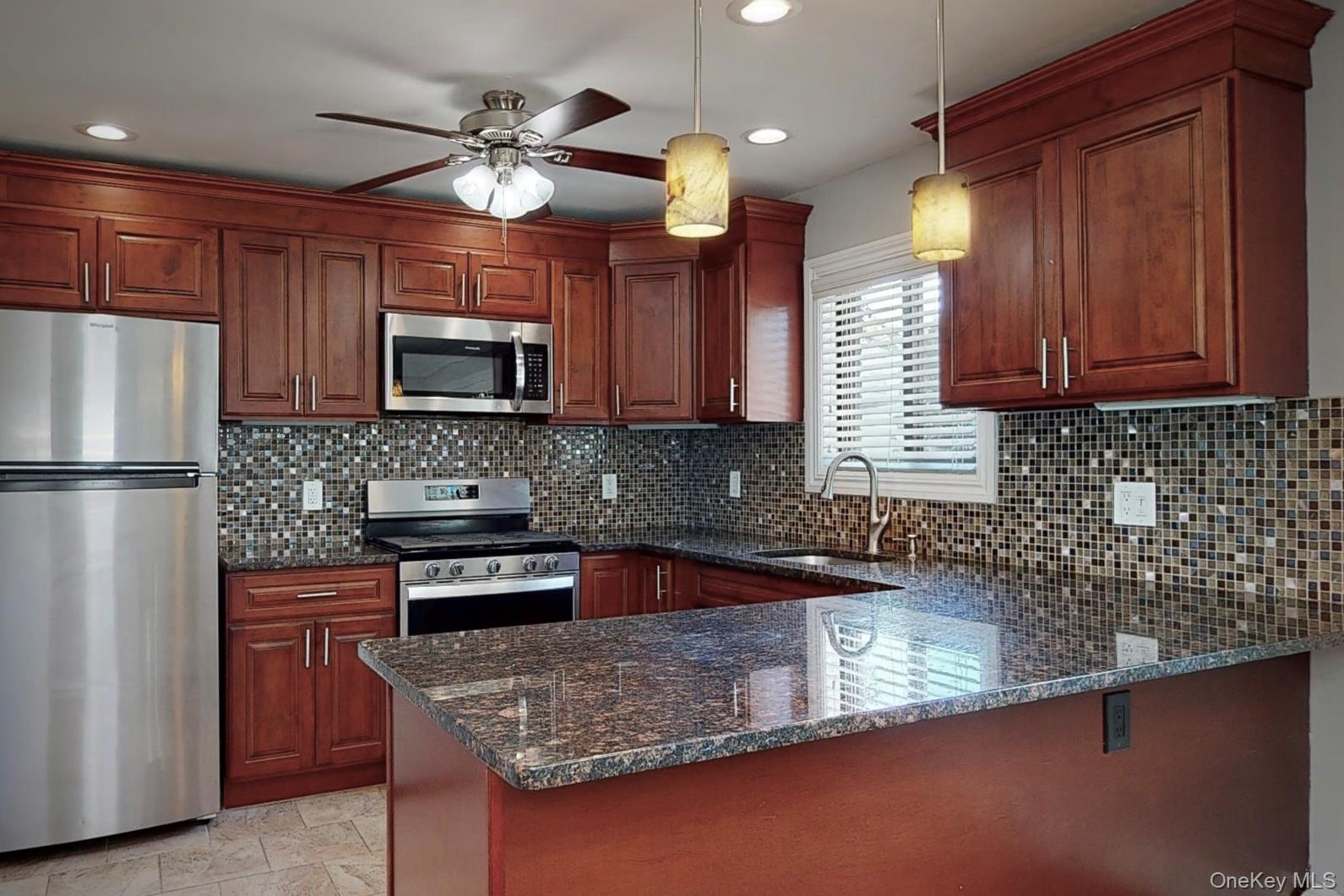20 Perry Boulevard 1 Property Photo 2
