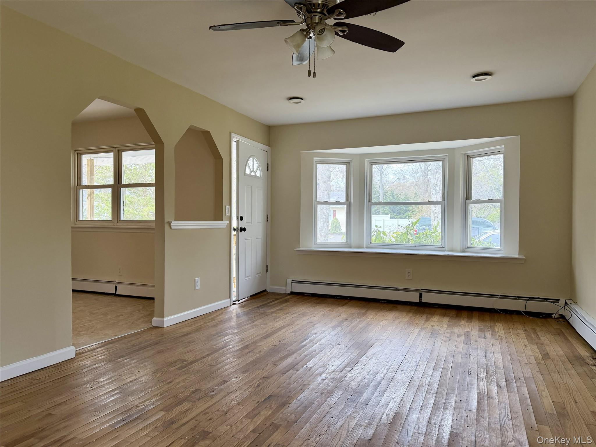 14 Mastic Boulevard Property Photo 4