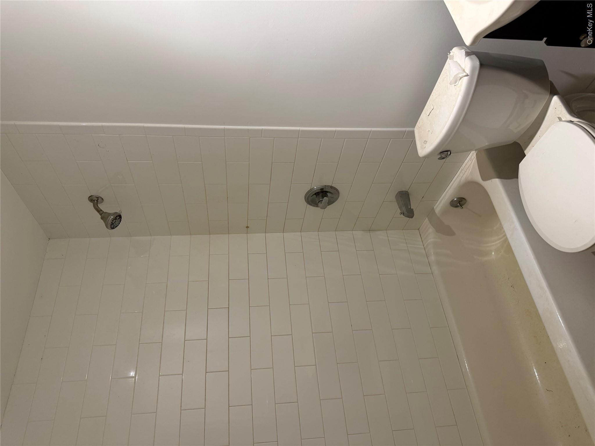 14 Mastic Boulevard Property Photo 11
