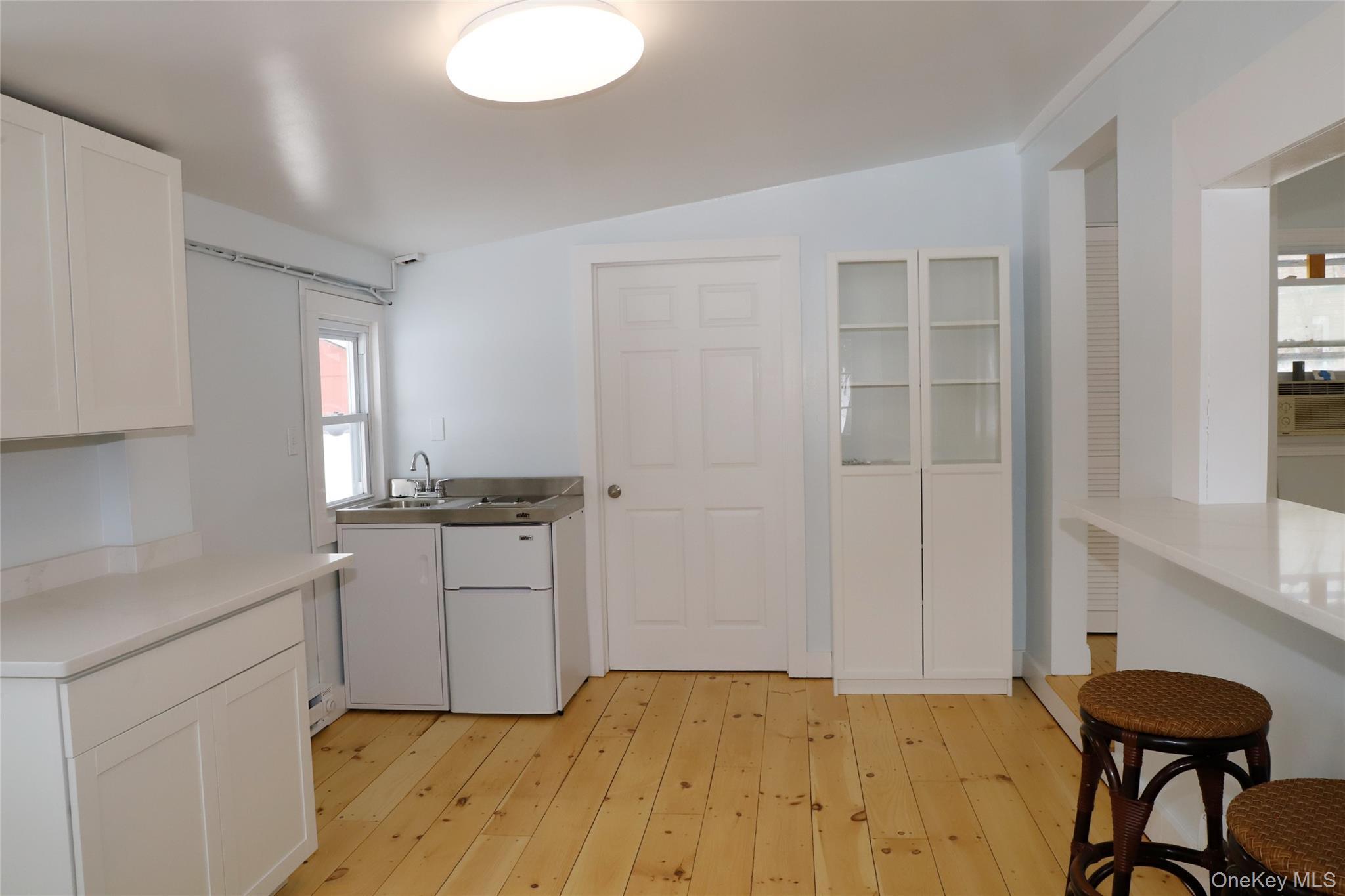 7217 Albany Post Road Property Photo 4