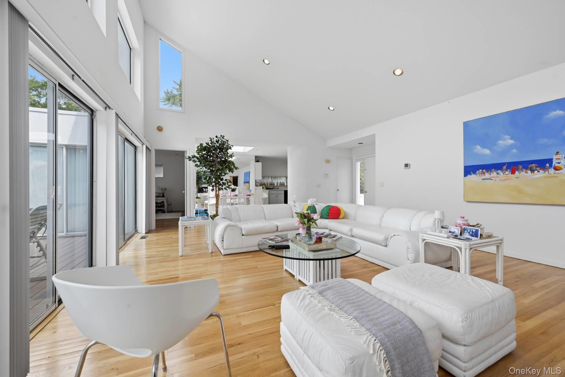 23 Deerfield Way Property Photo 8