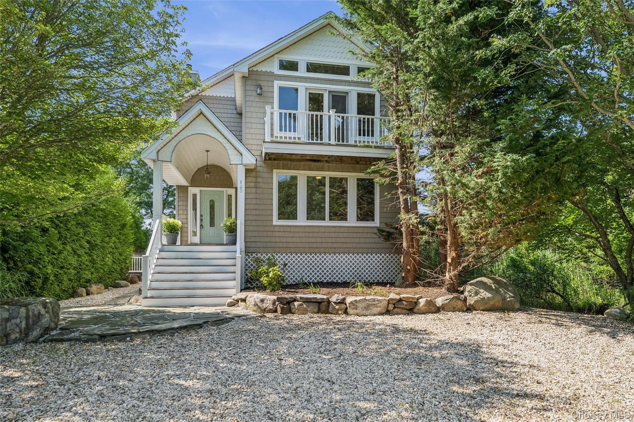 155 2nd Avenue Property Photo 1