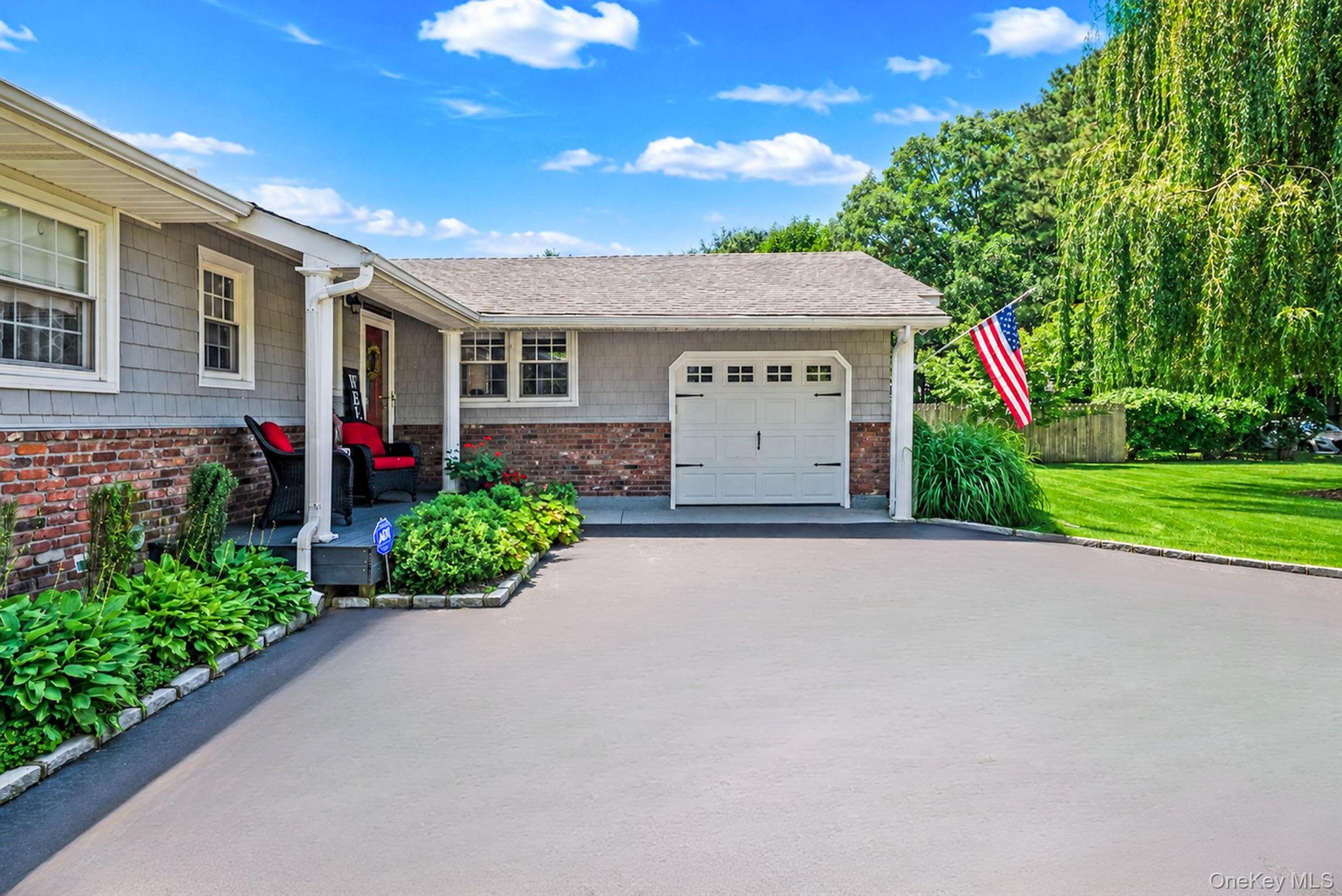 15 Locksley Lane Property Photo 1