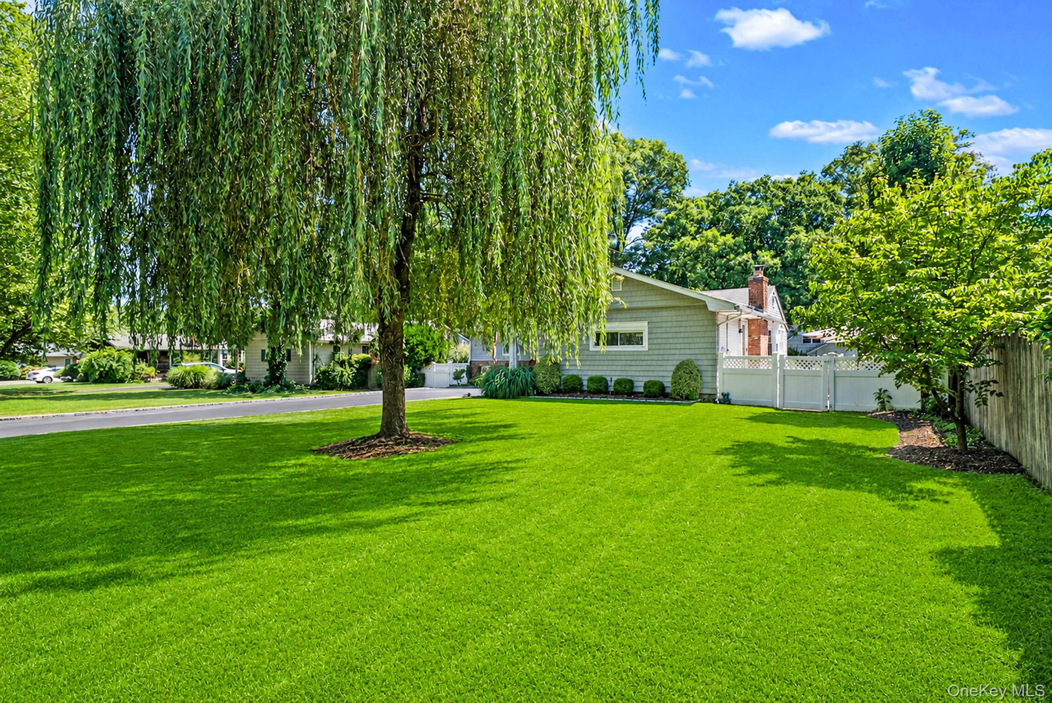 15 Locksley Lane Property Photo 4