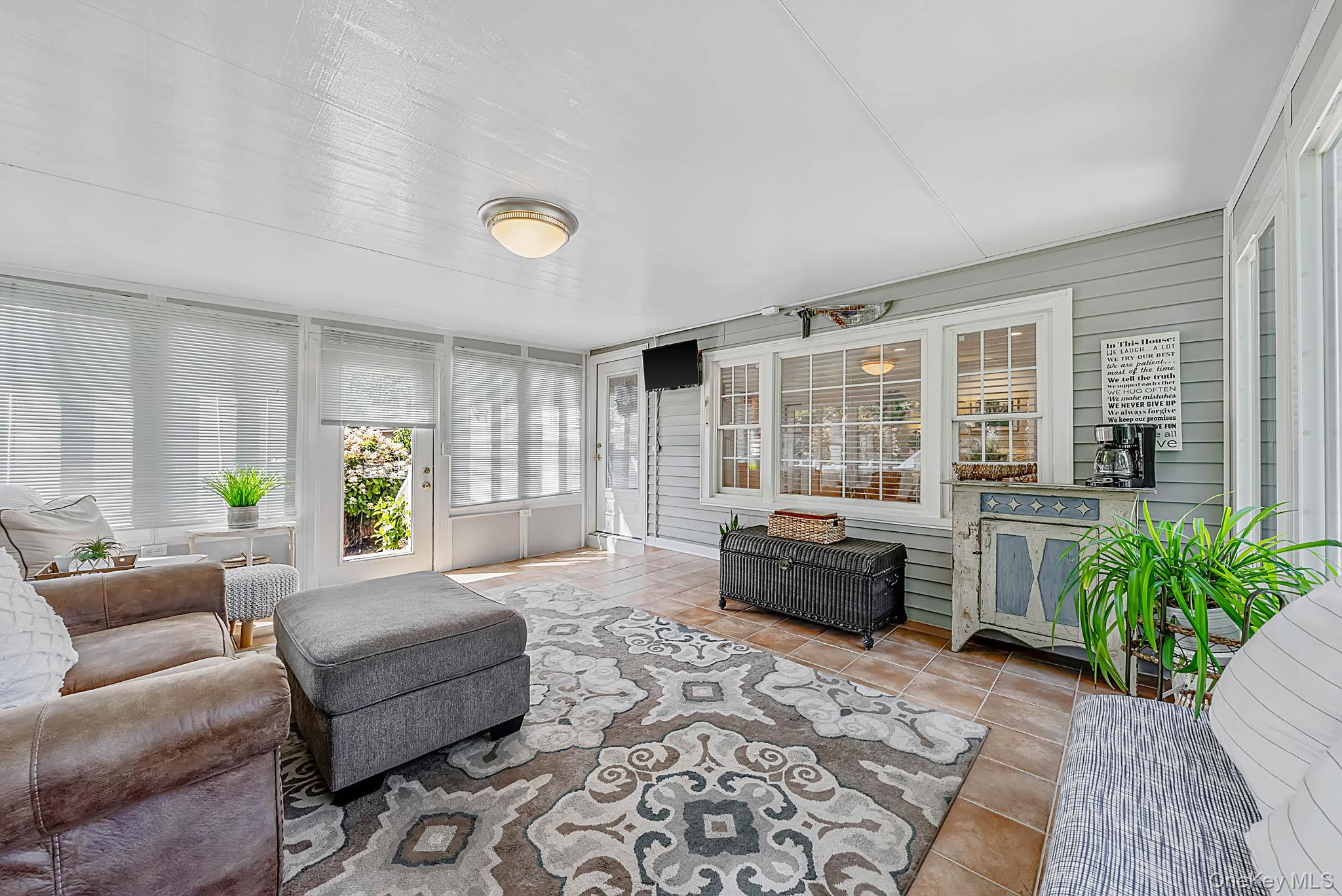 15 Locksley Lane Property Photo 16