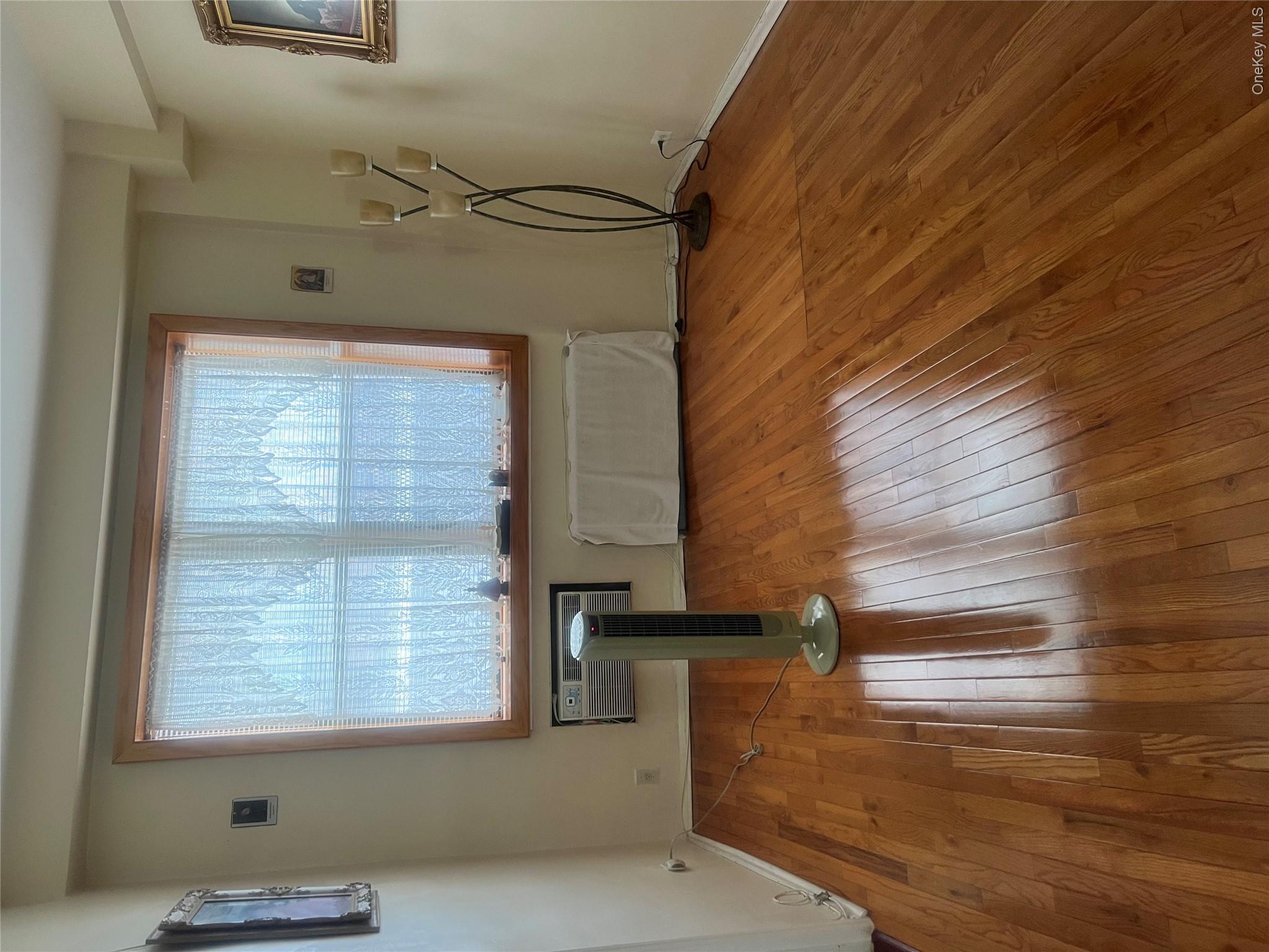 814 B Tilden St Sth Property Photo 5