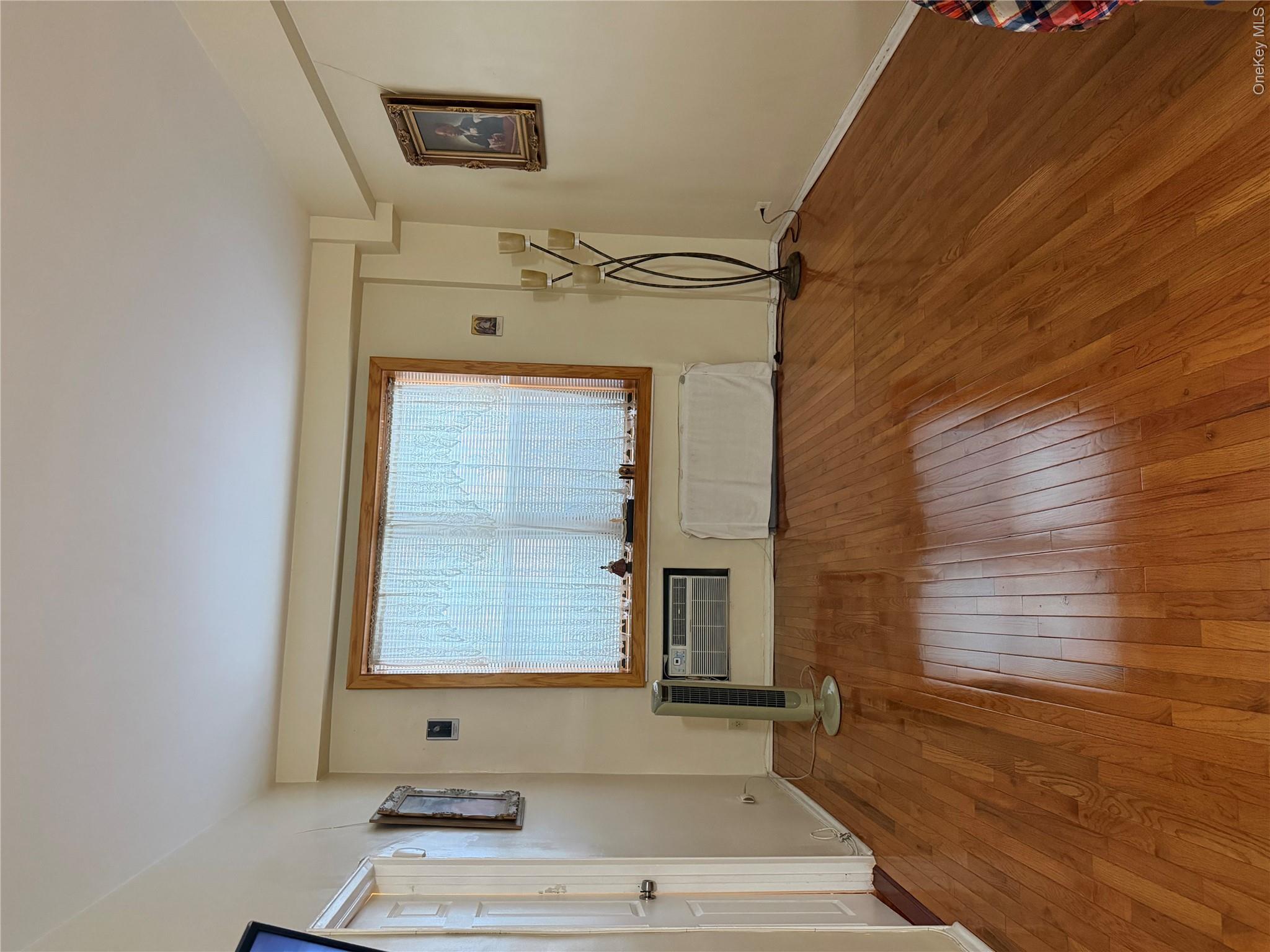 814 B Tilden St Sth Property Photo 6
