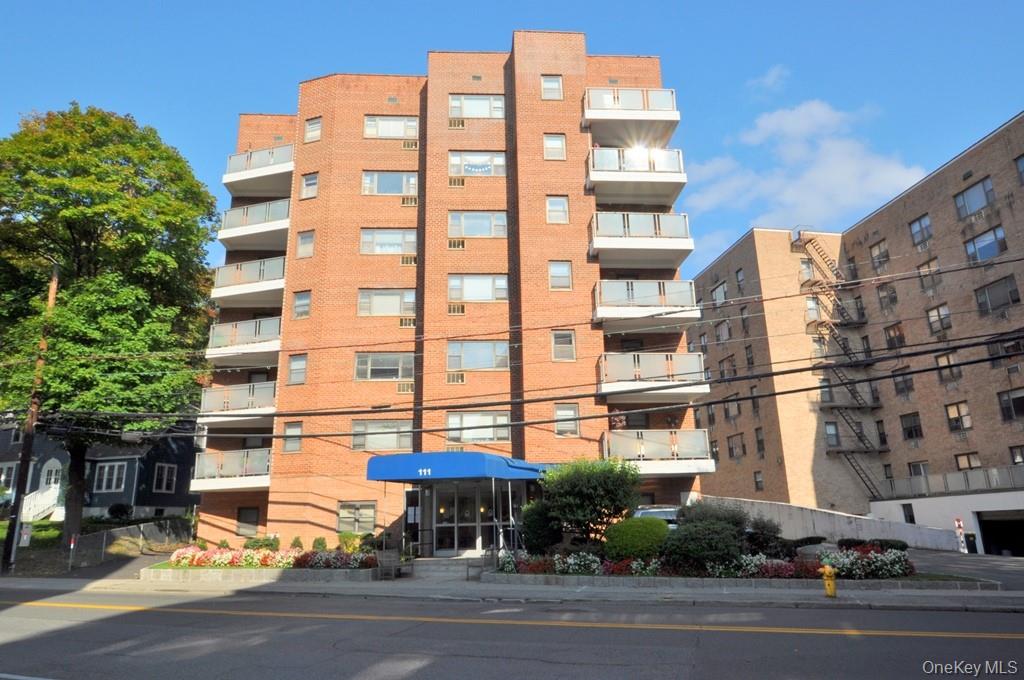 111 E Hartsdale Avenue 3d Property Photo 6