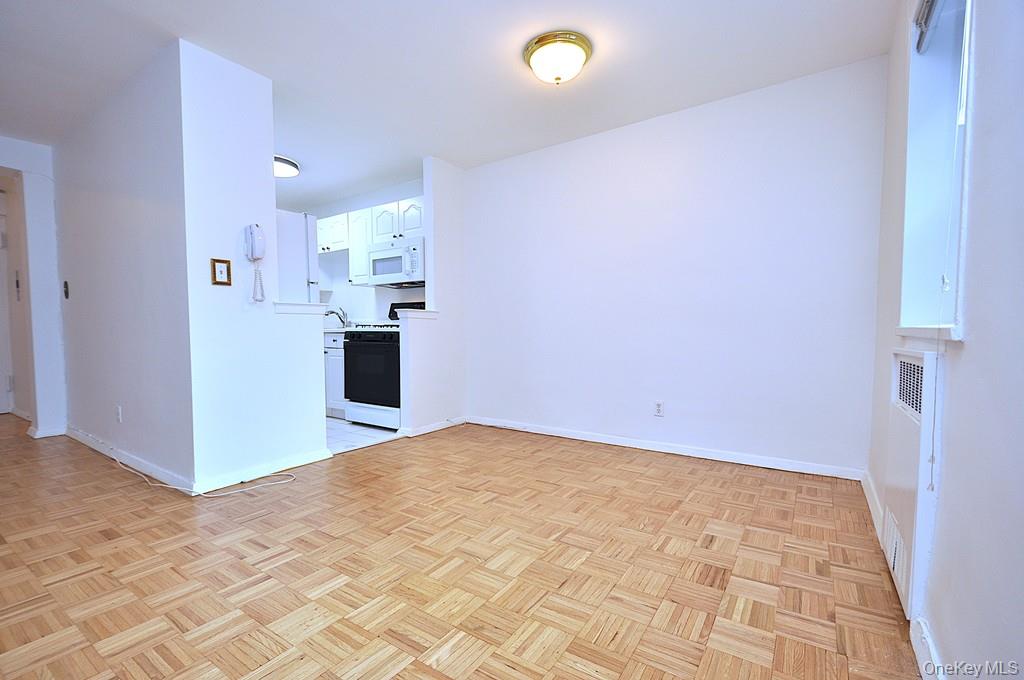 111 E Hartsdale Avenue 3d Property Photo 21