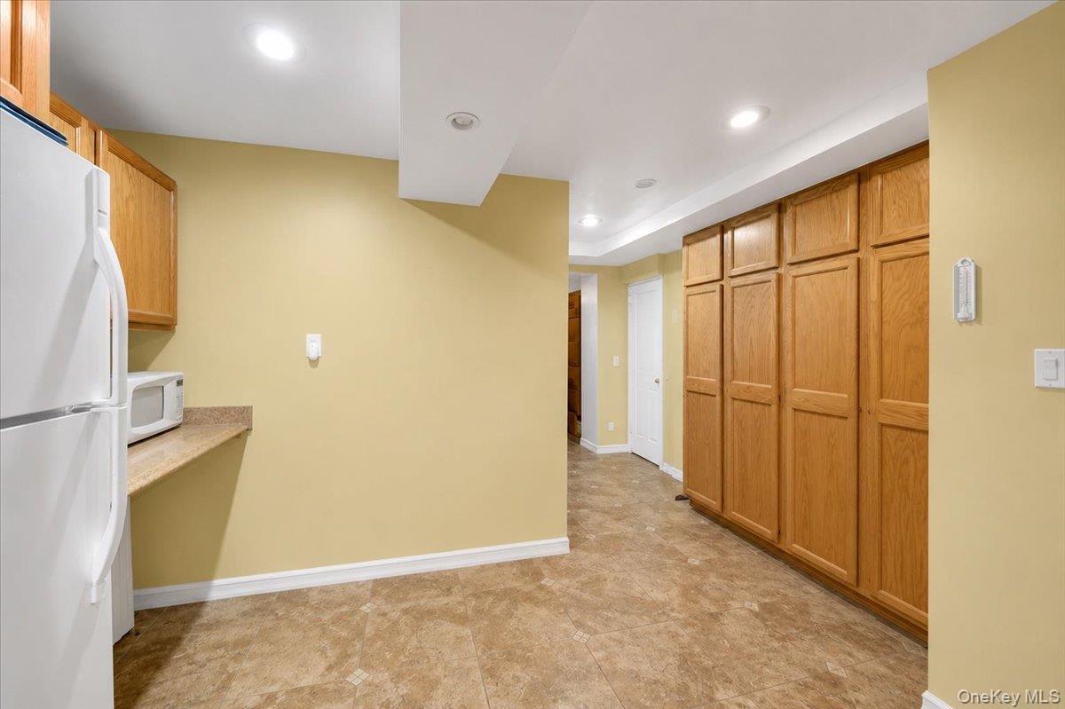 2544 Lurting Avenue Property Photo 33