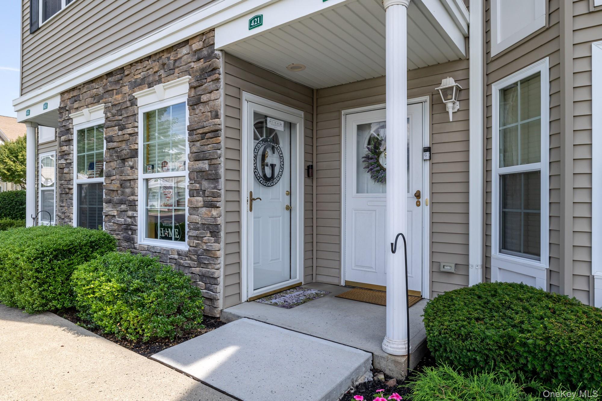 421 Autumn Drive Property Photo 4