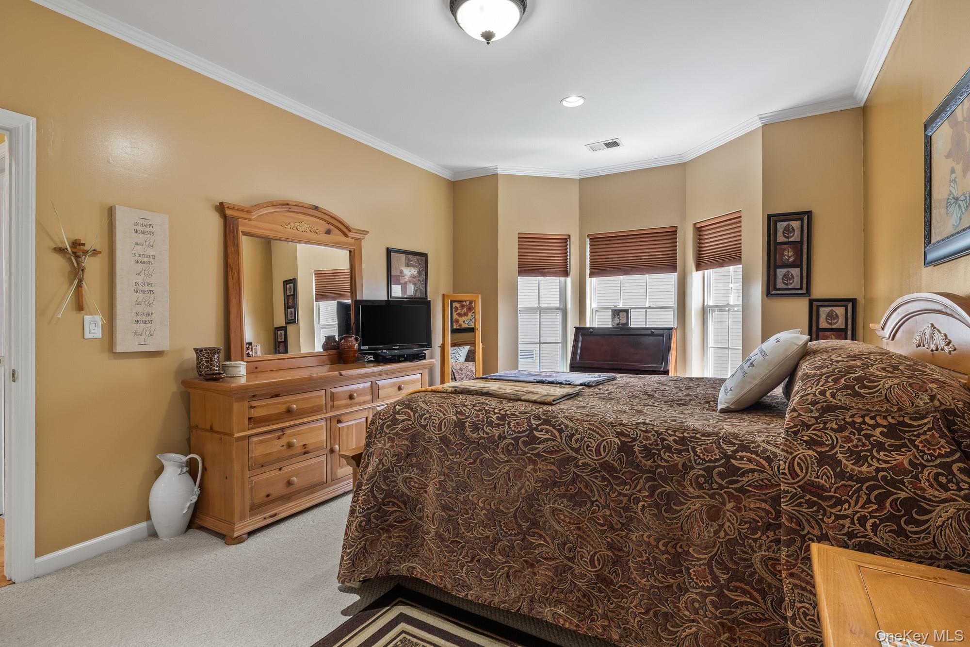 421 Autumn Drive Property Photo 14